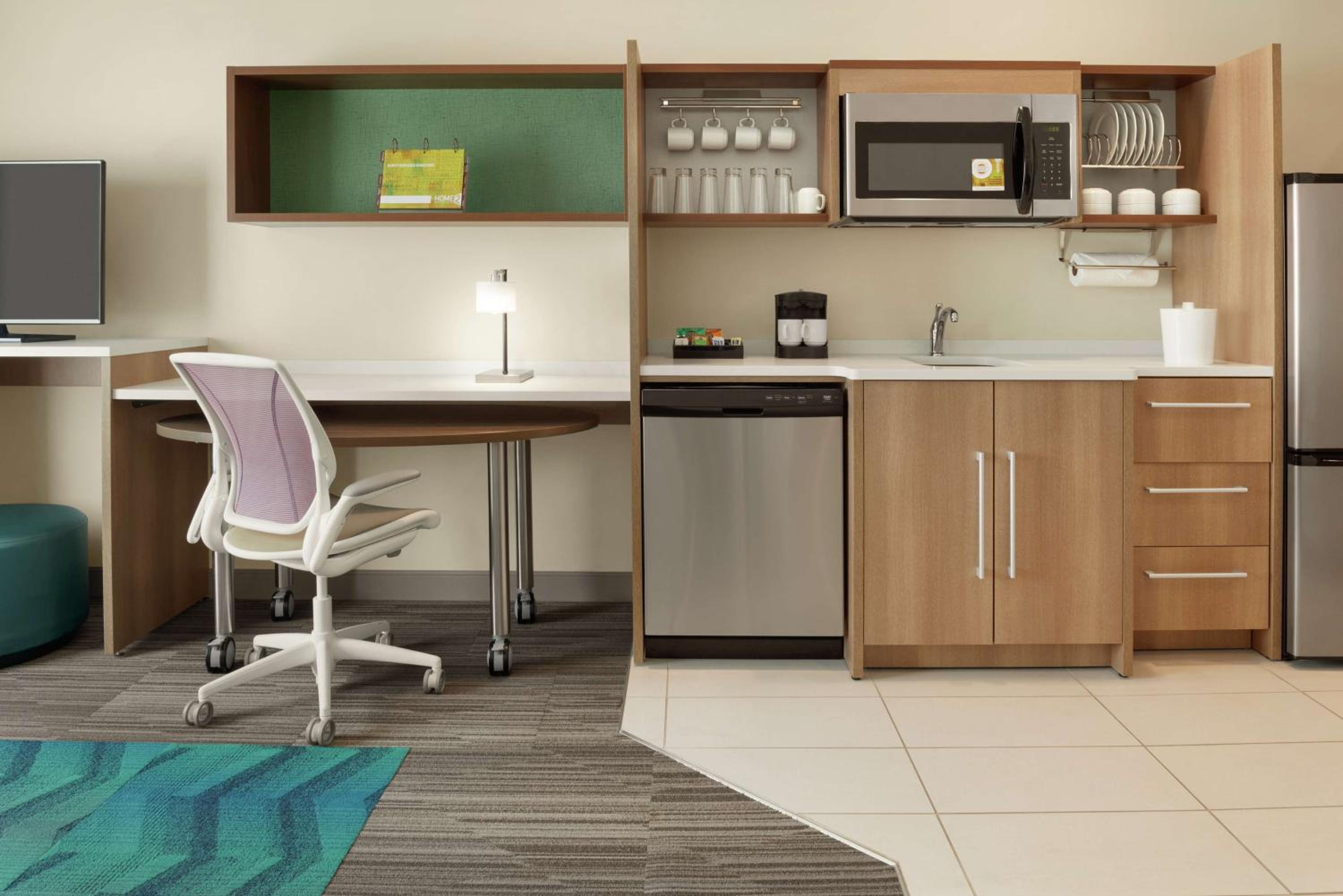 One-Bedroom King Suite - Non-Smoking - Photo 5