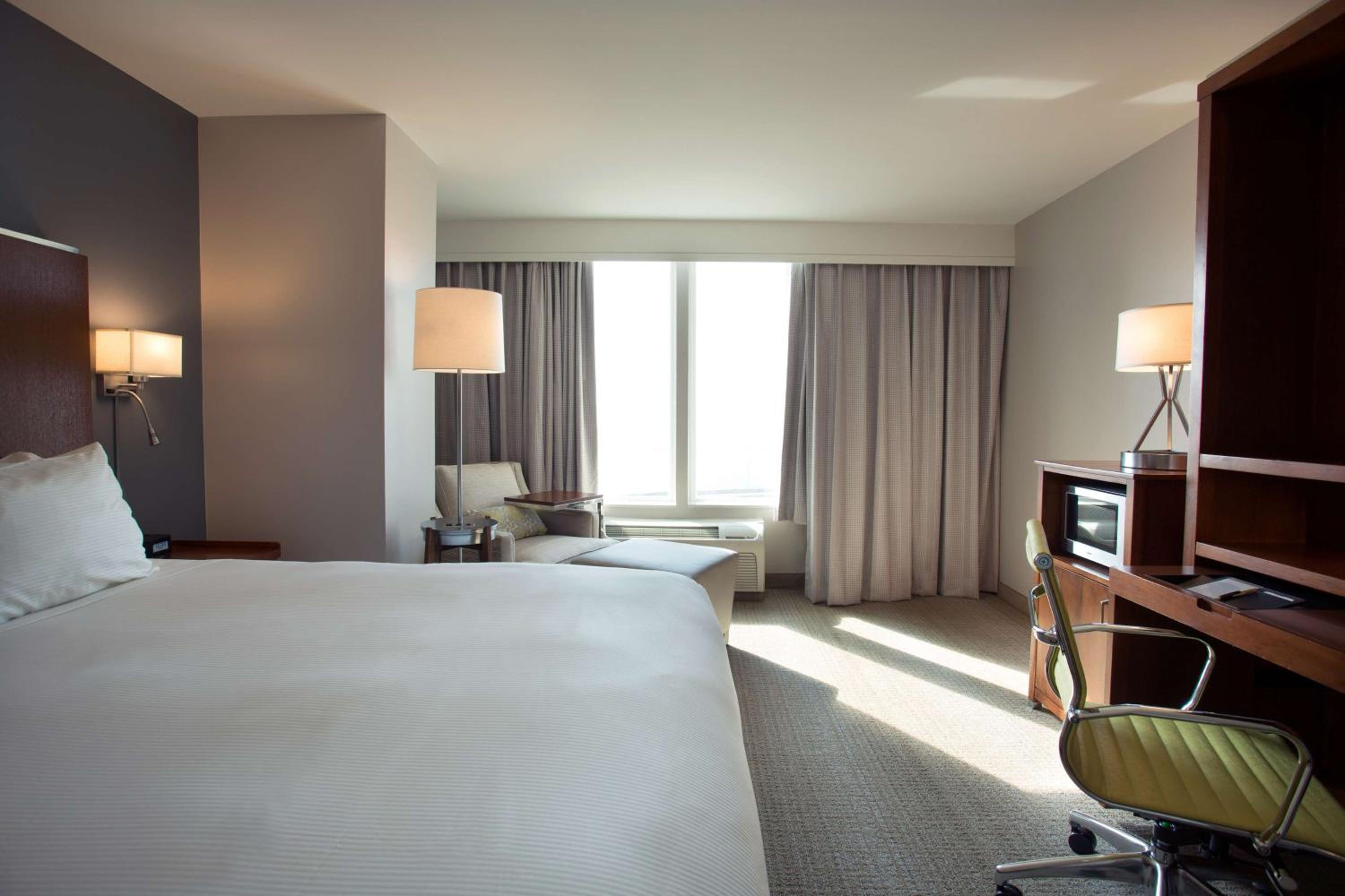 King Room with Gulf View - Photo 7