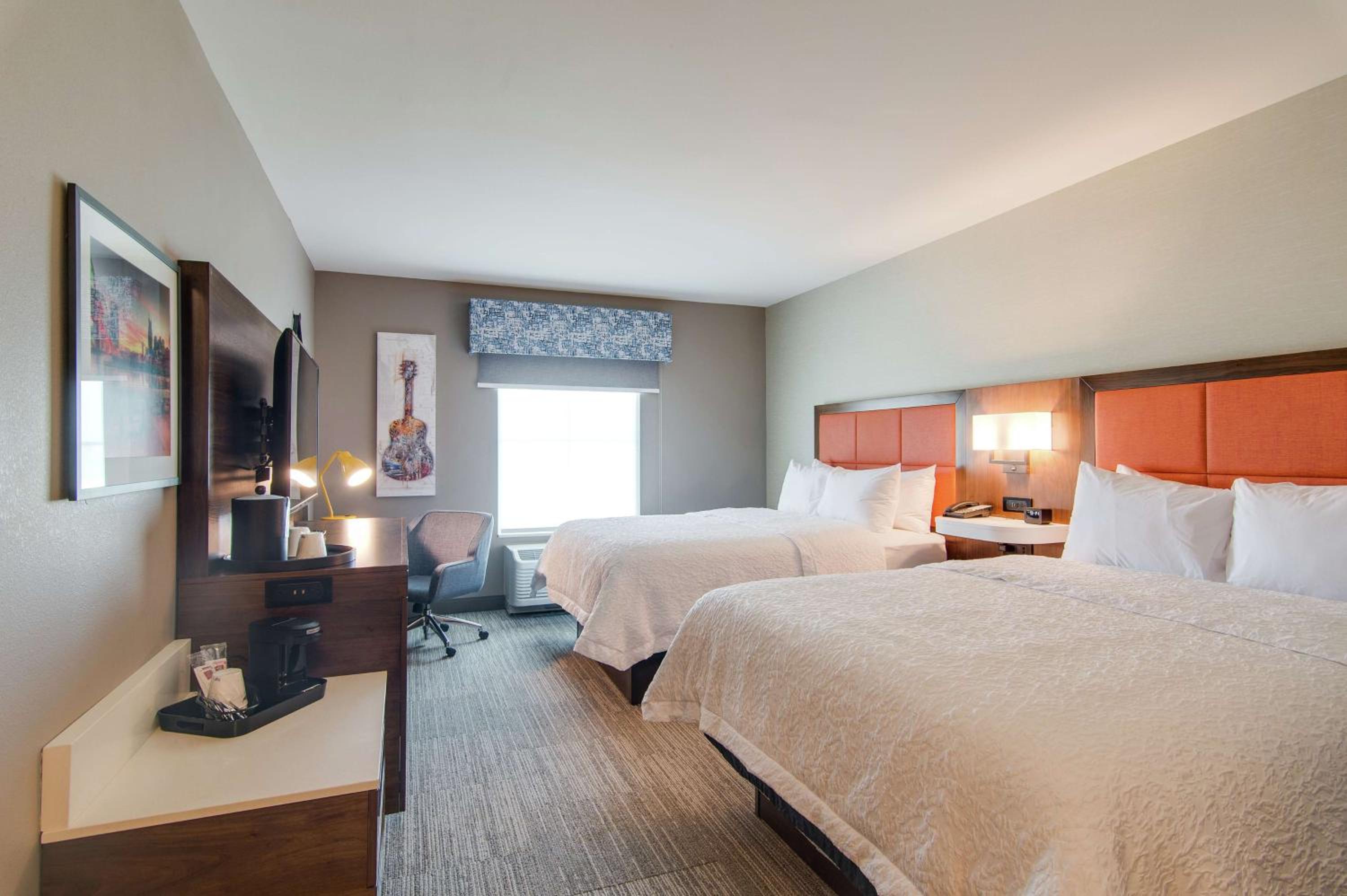 Room, 1 King Bed, Microwave