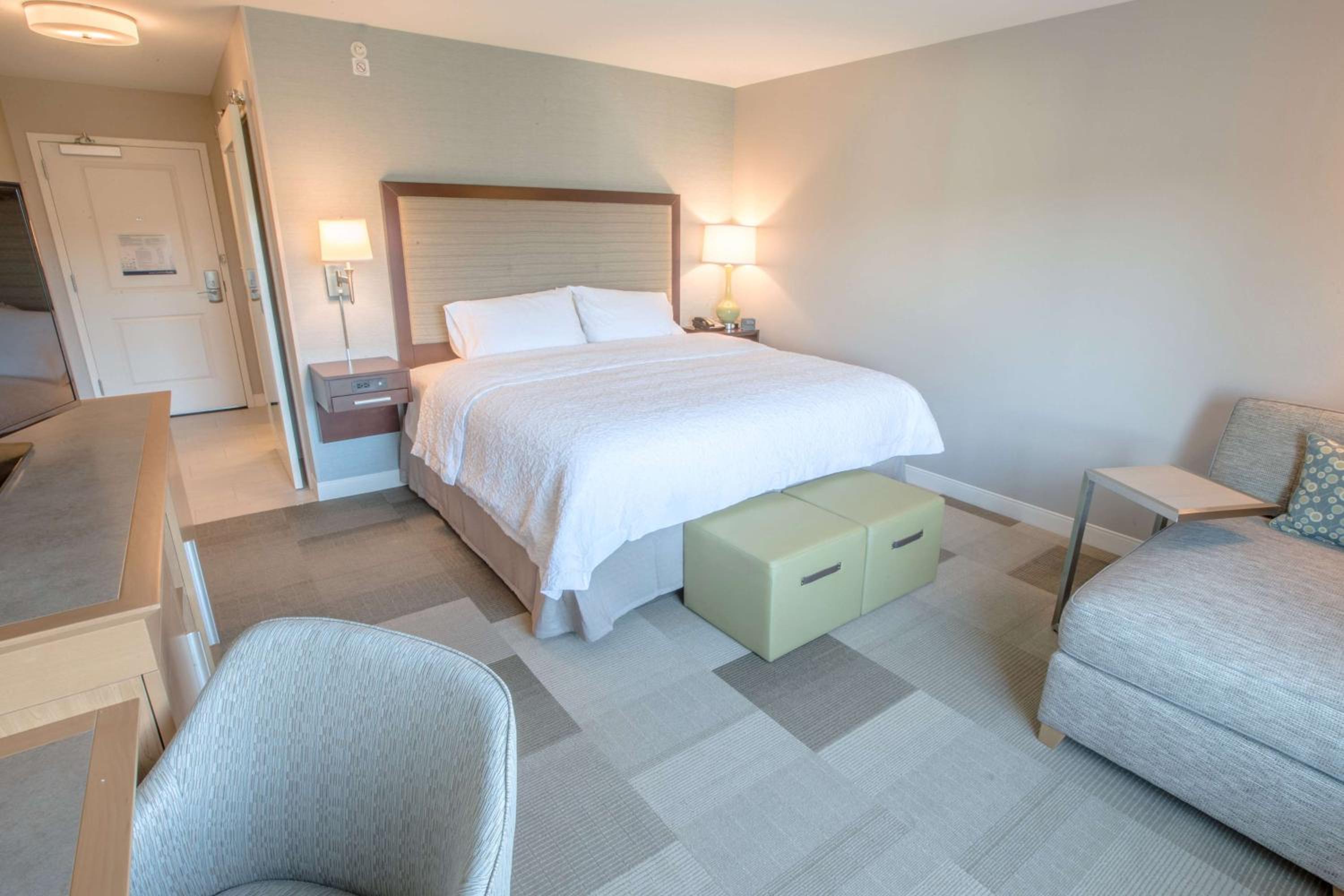 King Room - Hearing Access/Non-Smoking photo 2