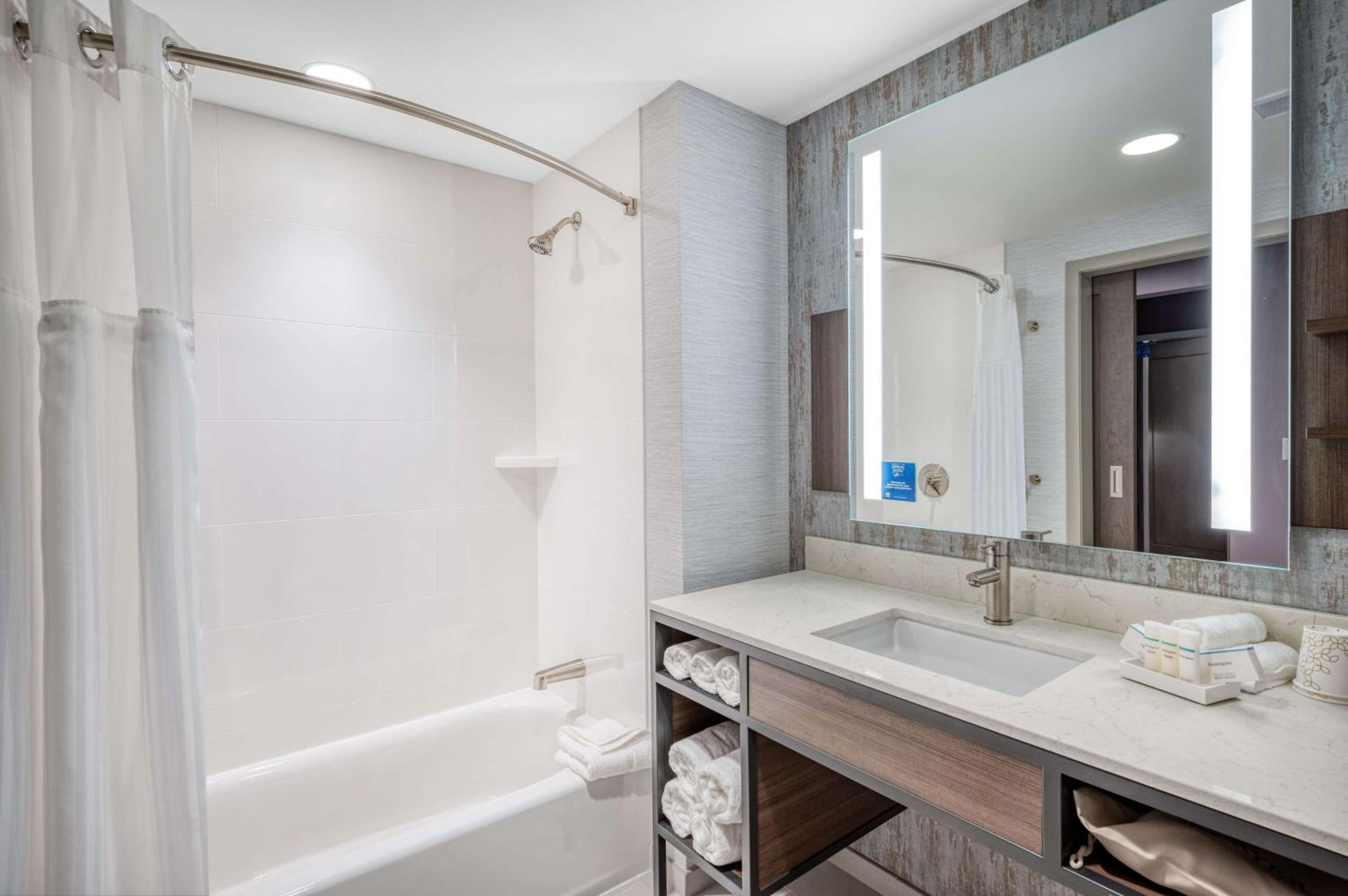 Premium Queen Room with Two Queen Beds