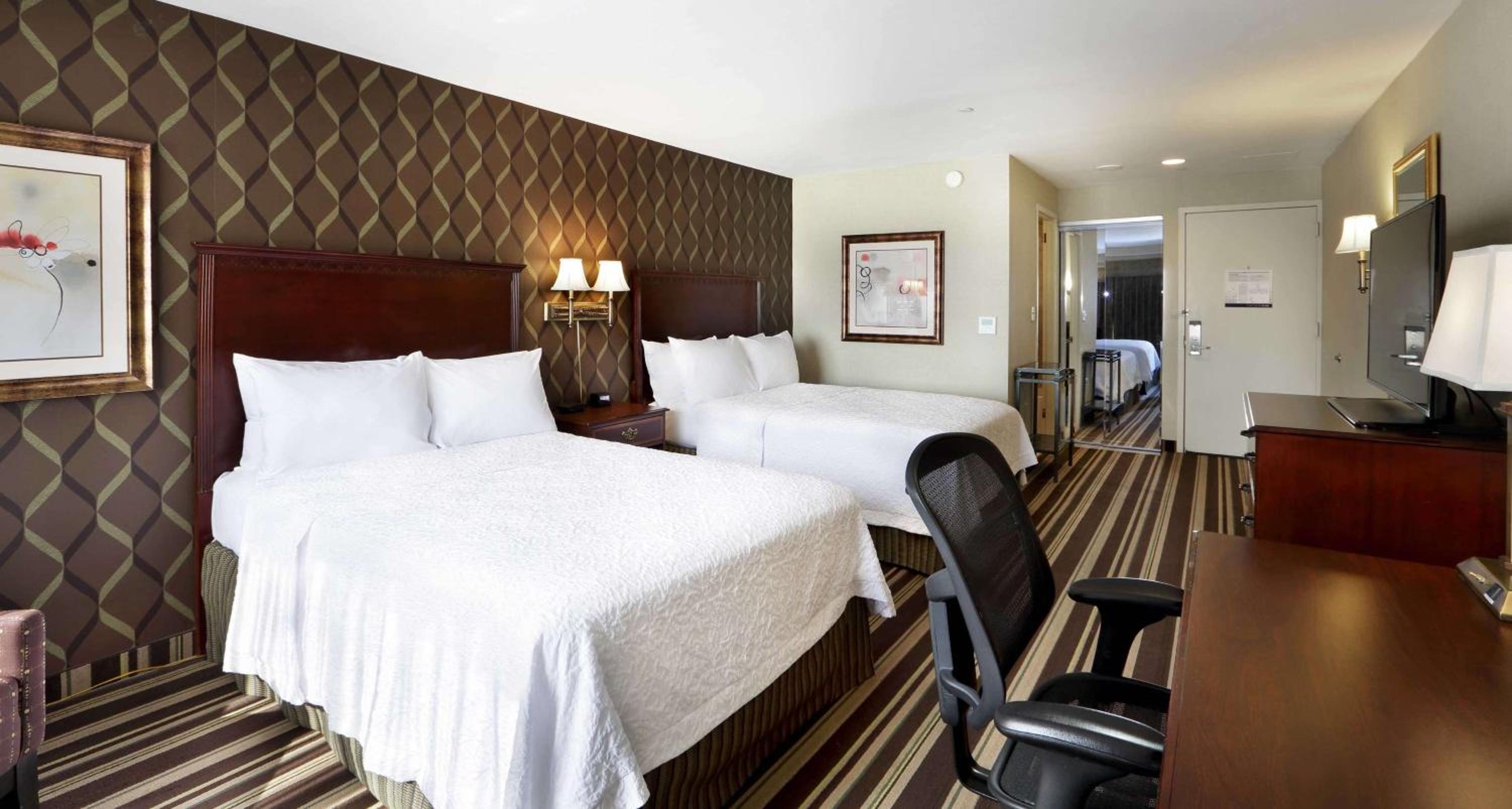 Double Room with Two Double Beds photo 3