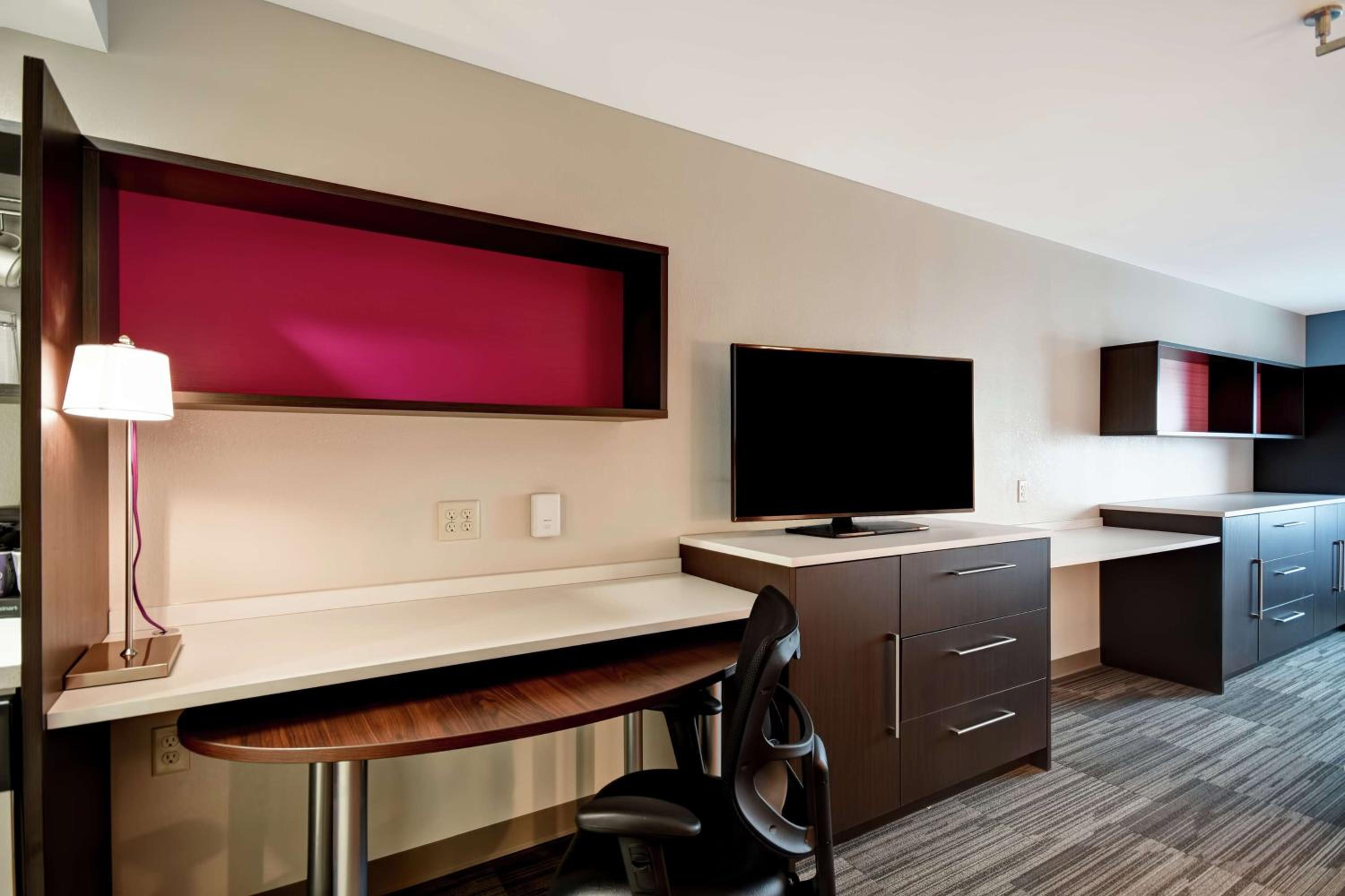 King Studio Suite - Non-Smoking photo 2