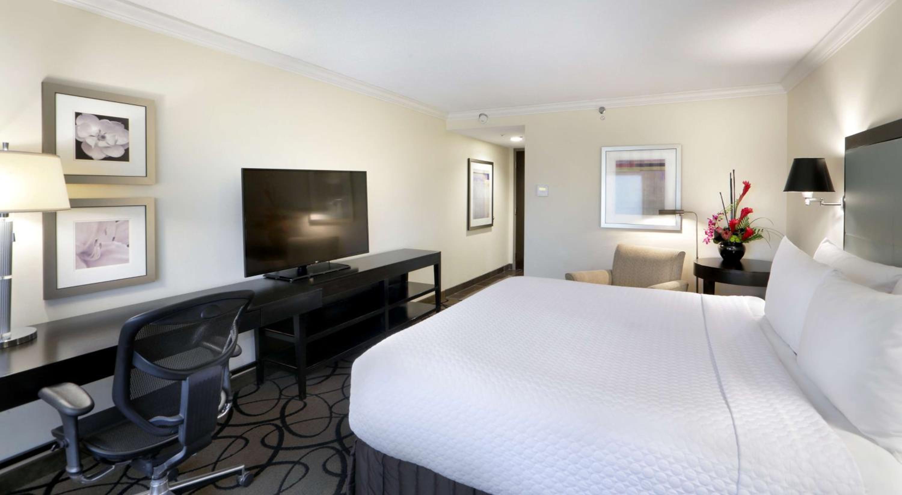 Comfort and style await in your perfect retreat!