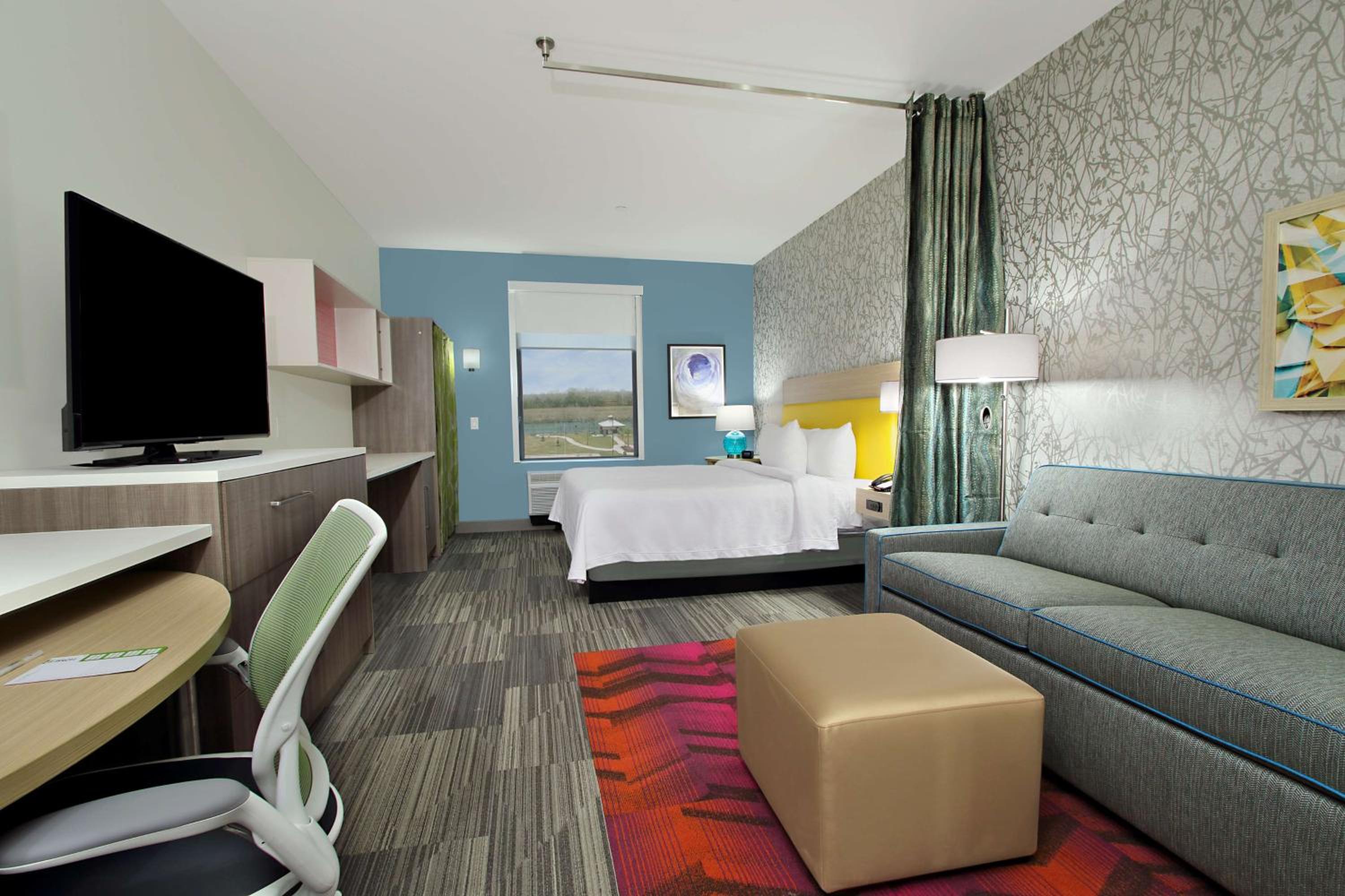 King Studio Suite - Non-Smoking - Photo 1