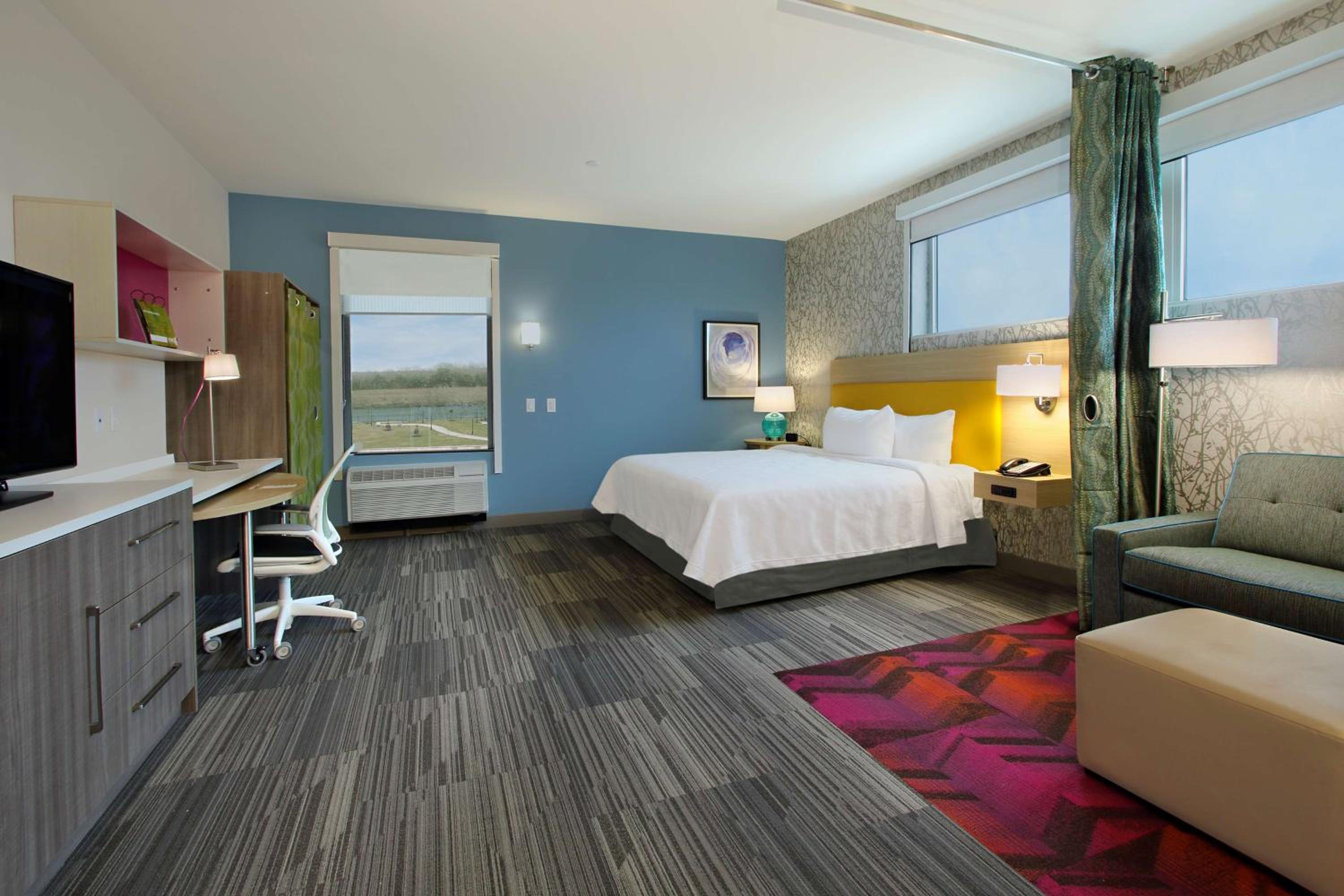 King Studio Suite - Non-Smoking - Photo 4