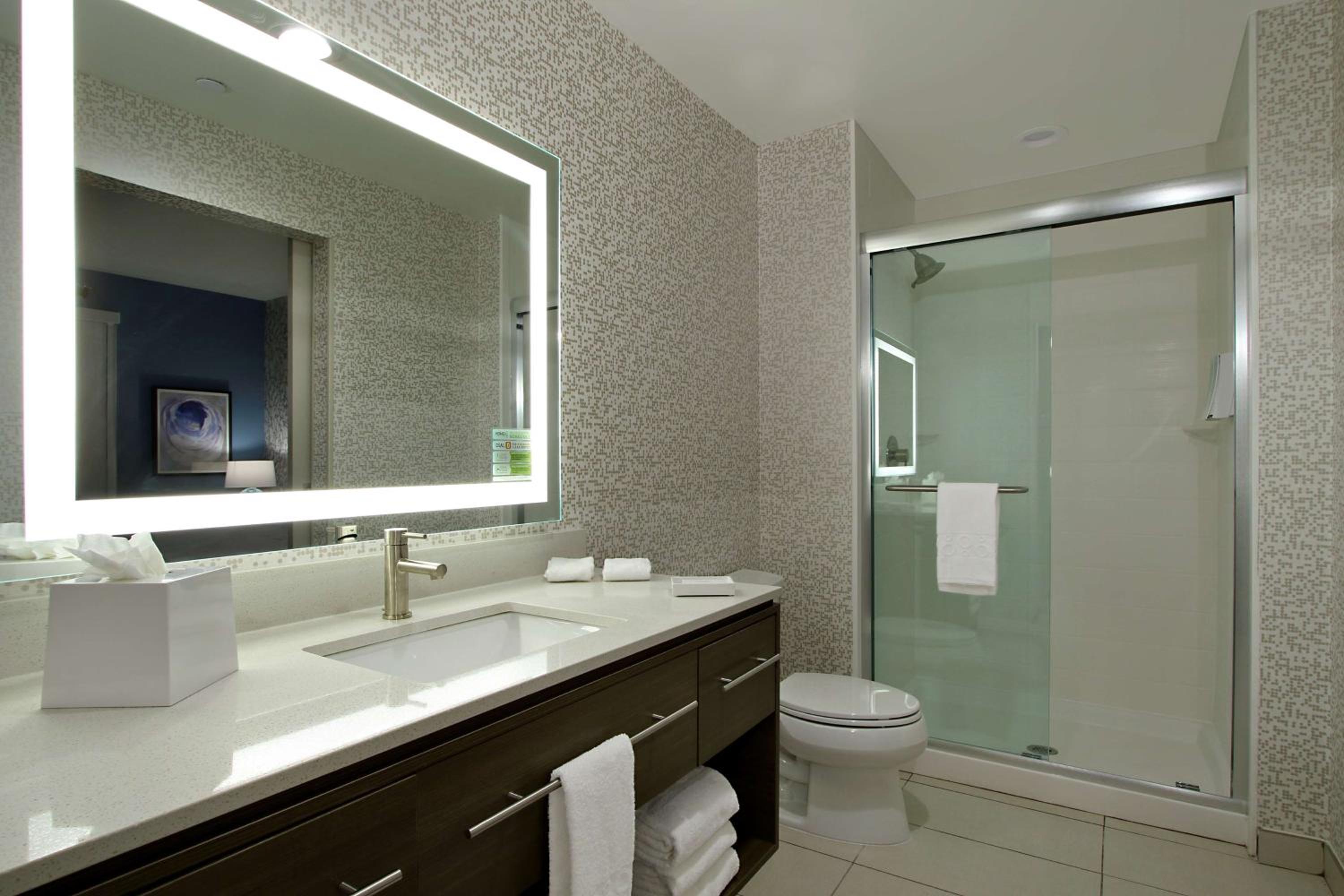 King Studio Suite - Non-Smoking - Photo 2