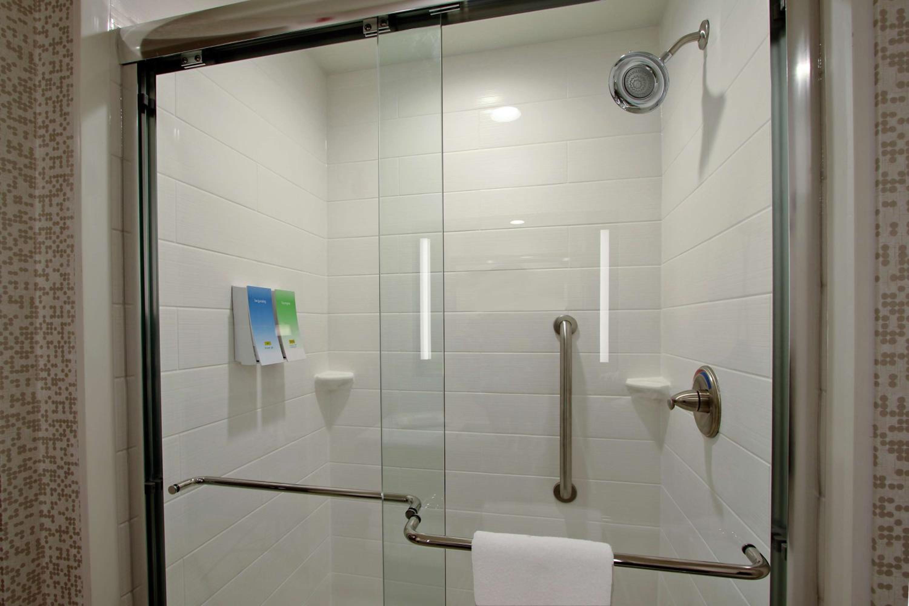 King Studio Suite - Non-Smoking - Photo 2
