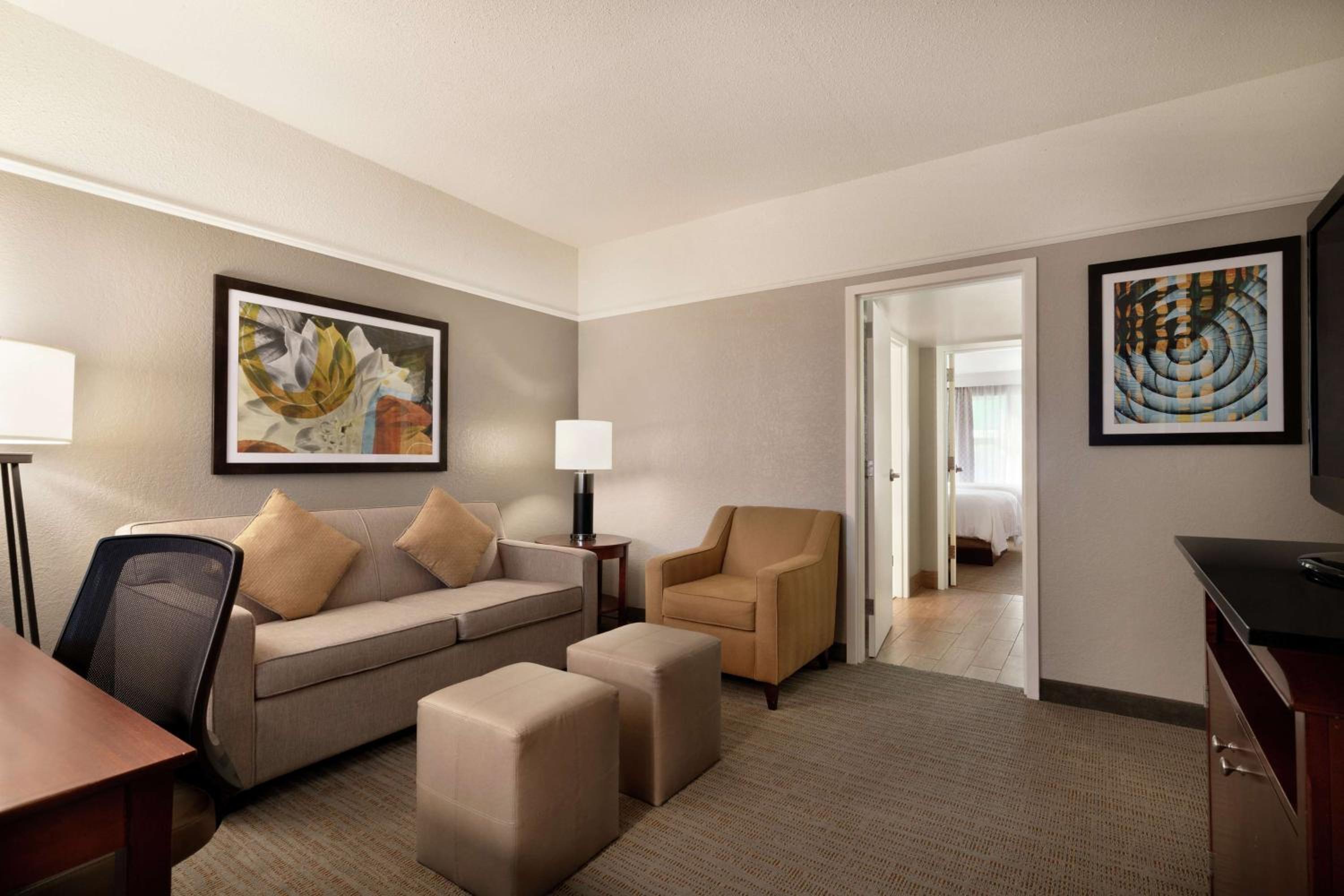 Non-Smoking Double Queen Suite photo 1
