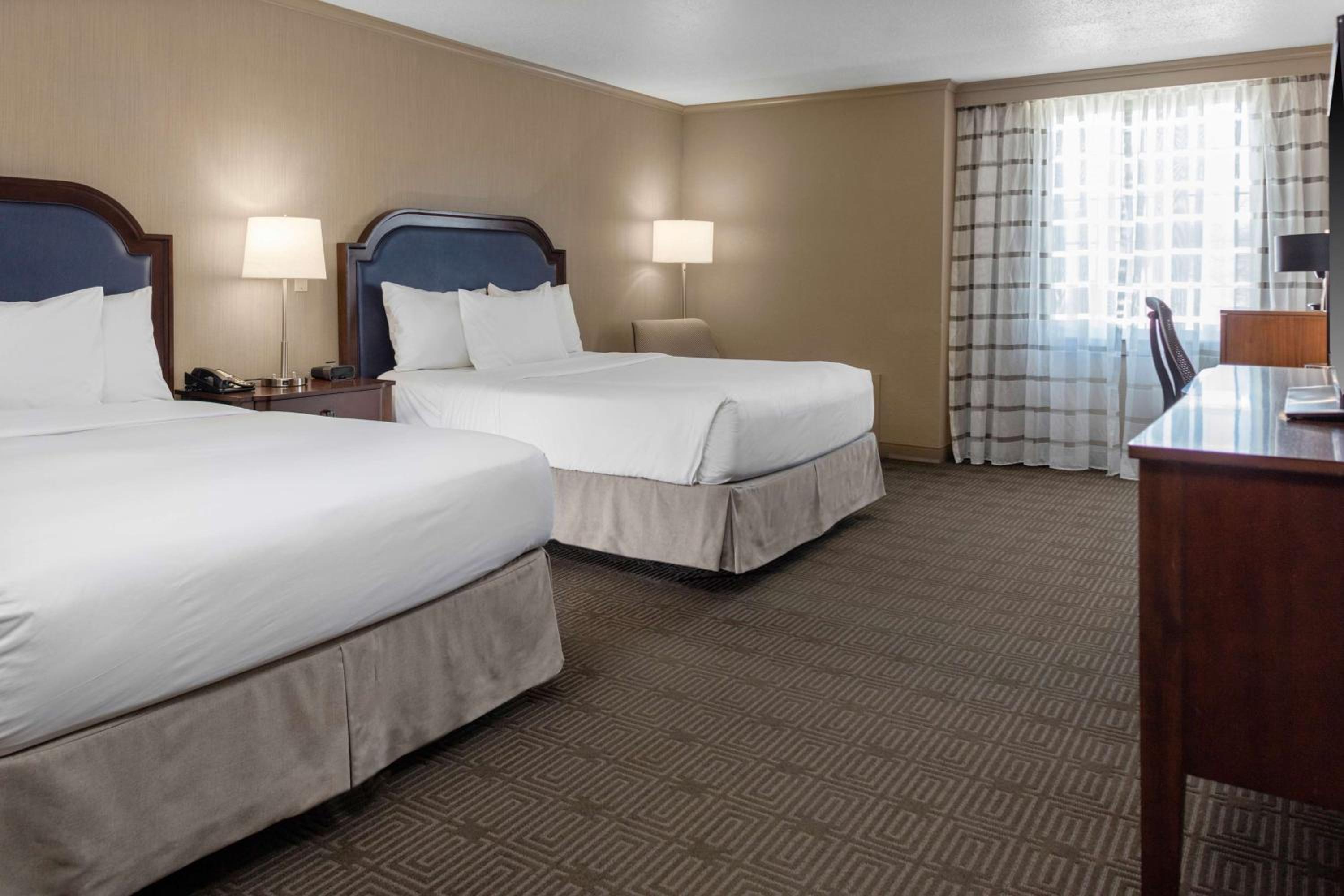 Double Room with Two Double Beds - Photo 1
