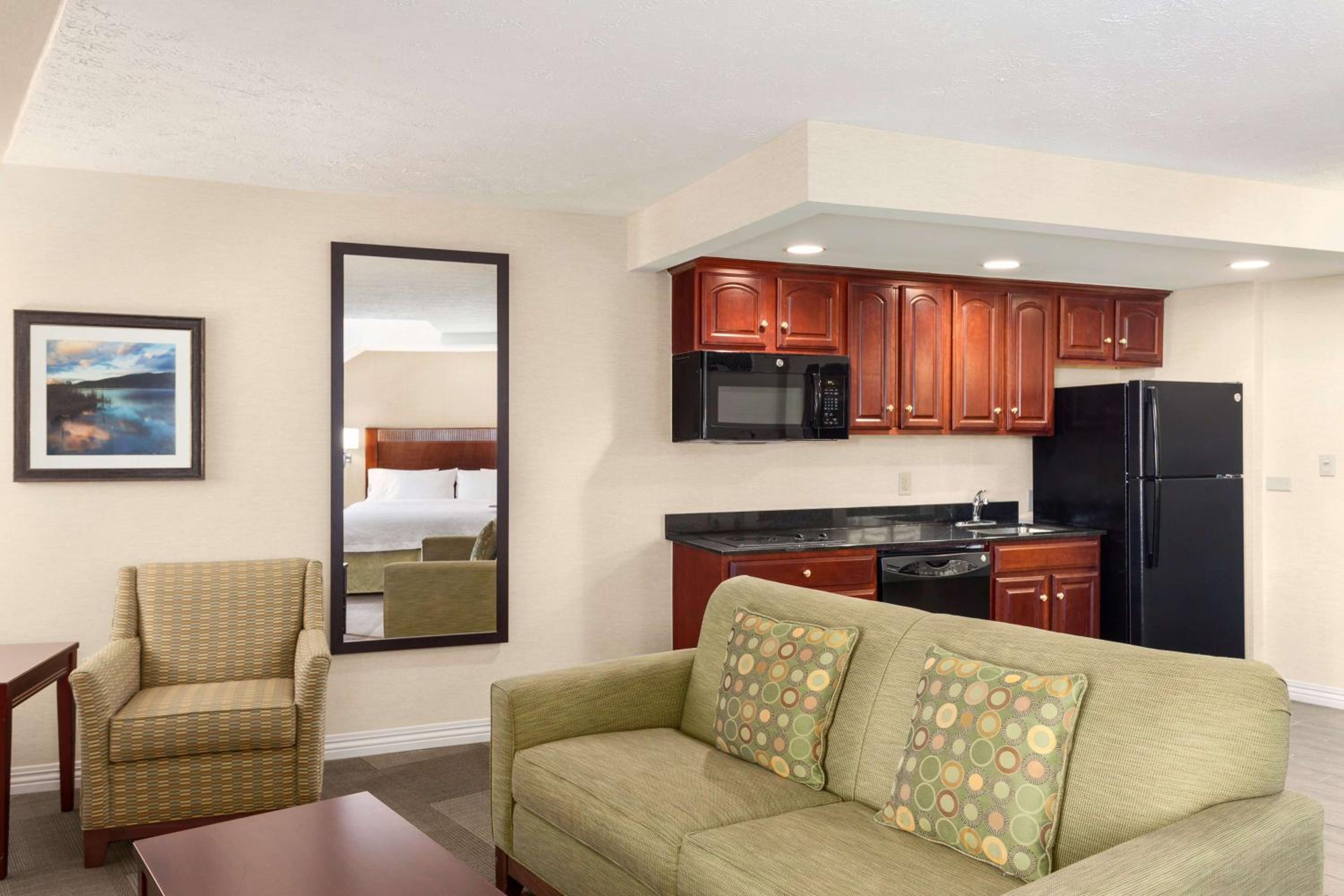 King Studio Suite with Sofa Bed - Non-Smoking - Photo 1