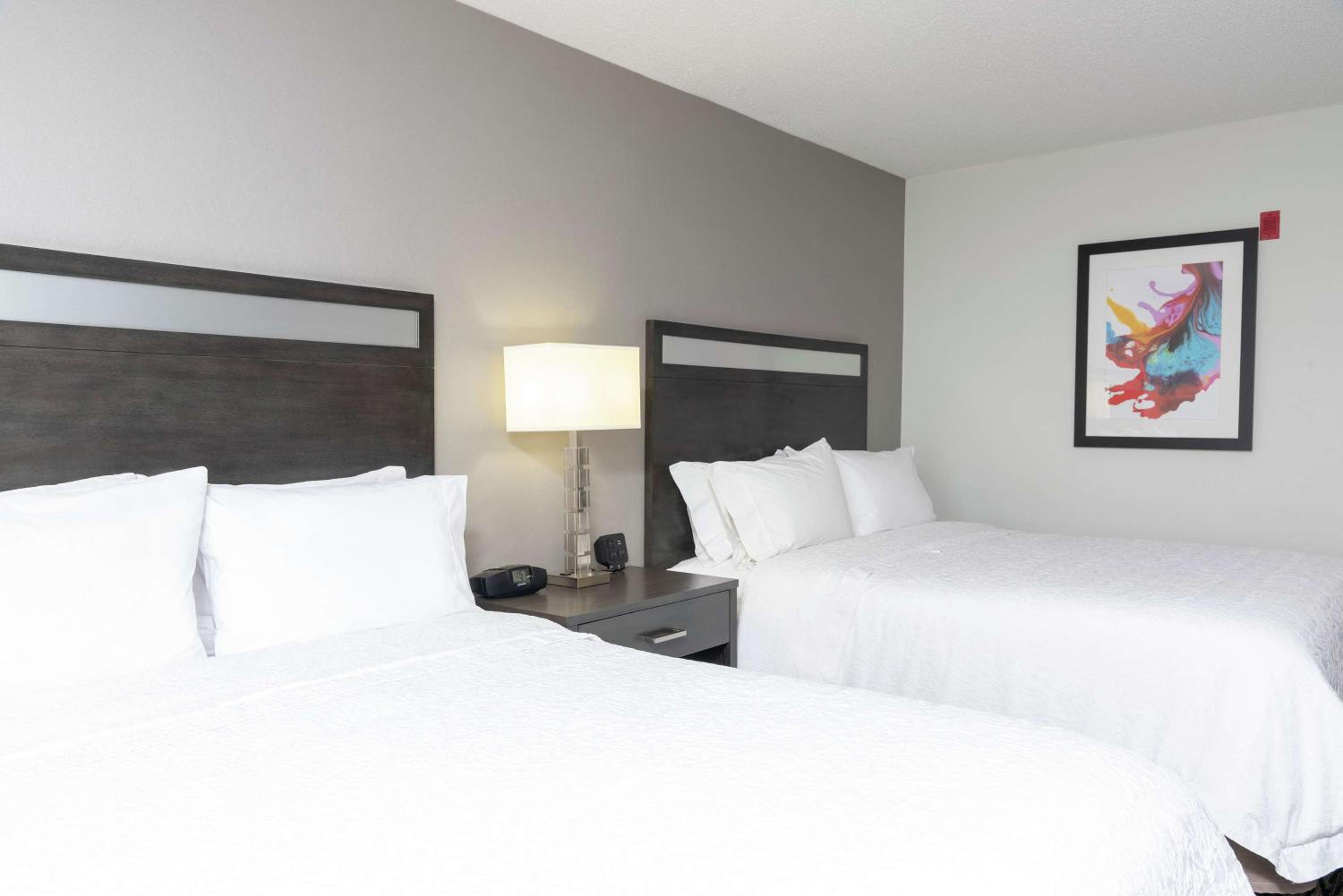 Room with Two Queen Beds - Non-Smoking - Photo 1