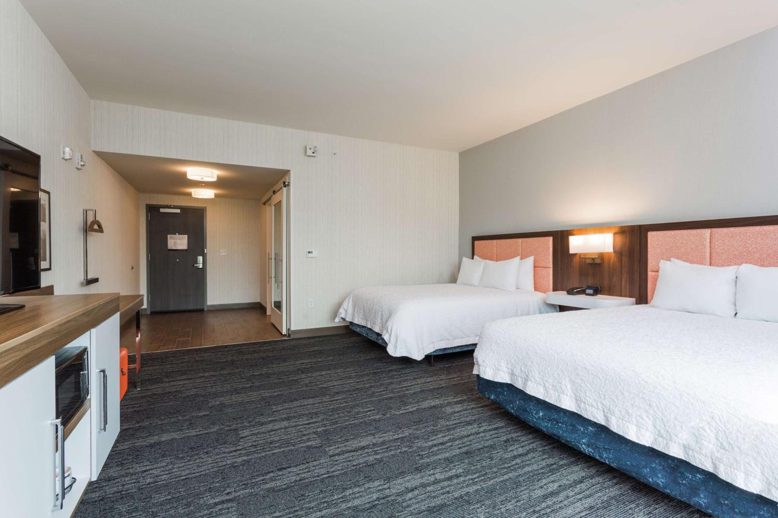 Queen Room with Two Queen Beds - Mobility Access/Non-Smoking