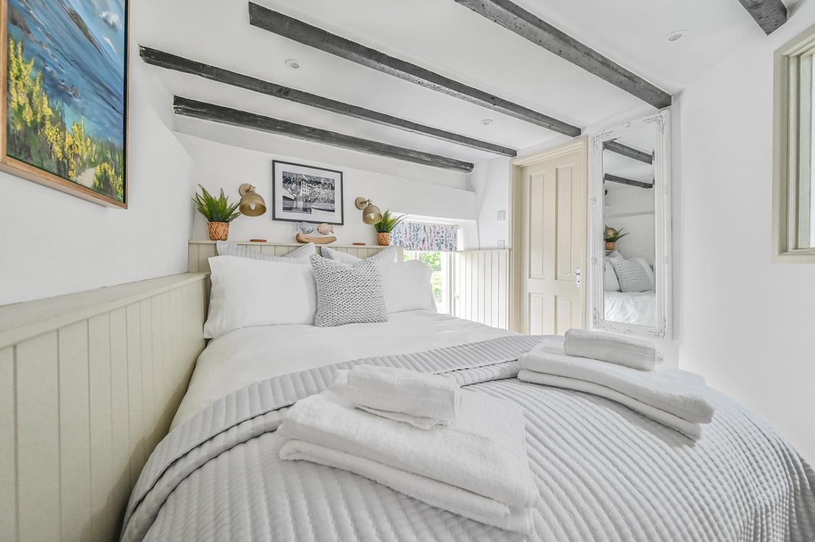 One-Bedroom House photo 2