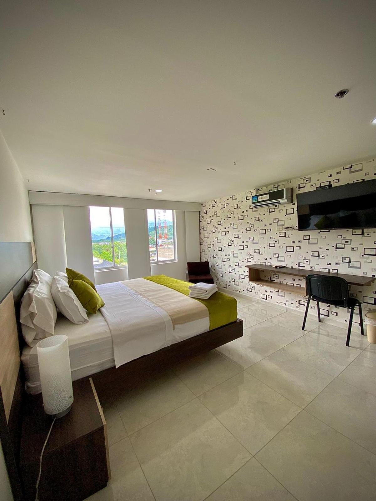 Deluxe Suite photo 2