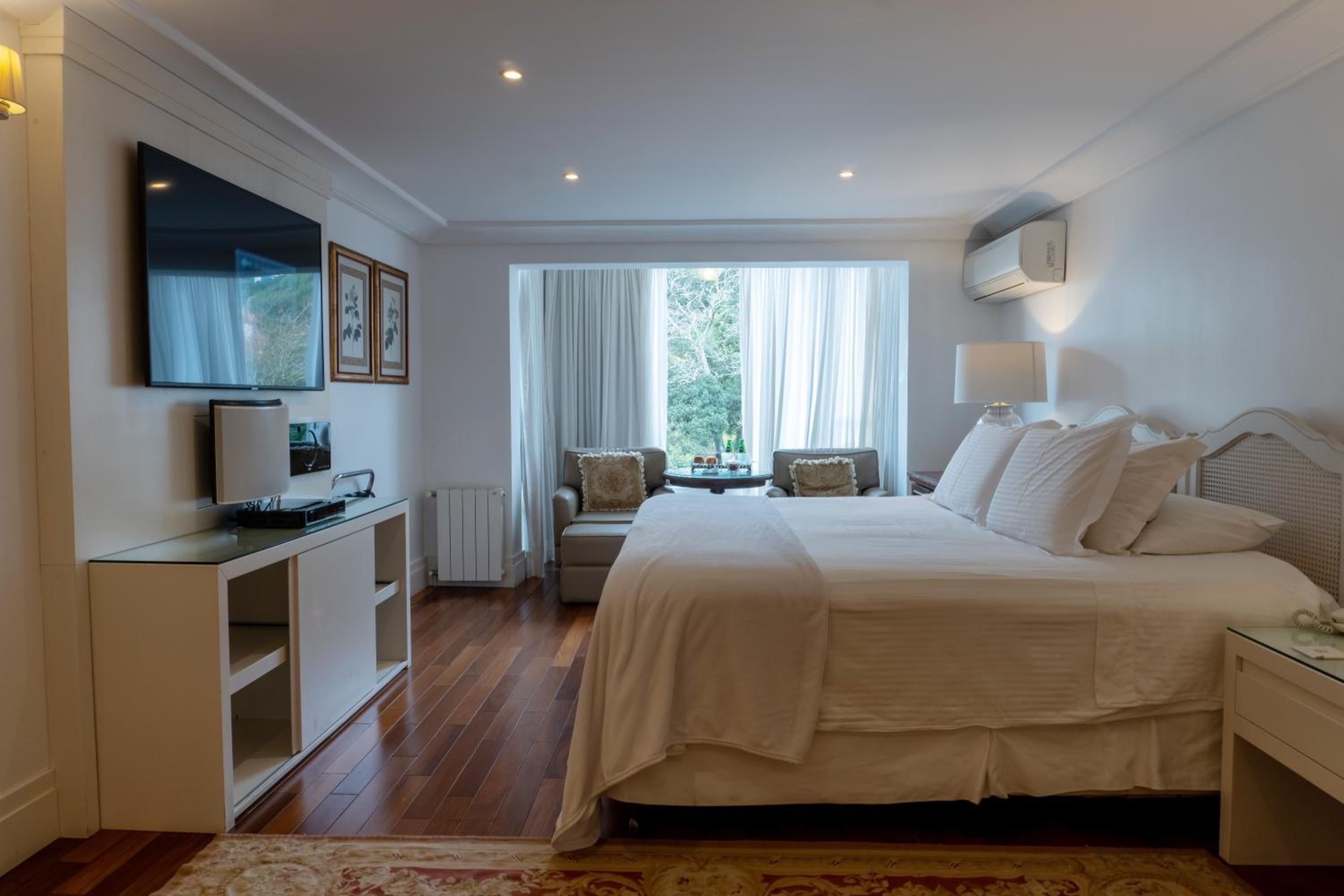 Available room
