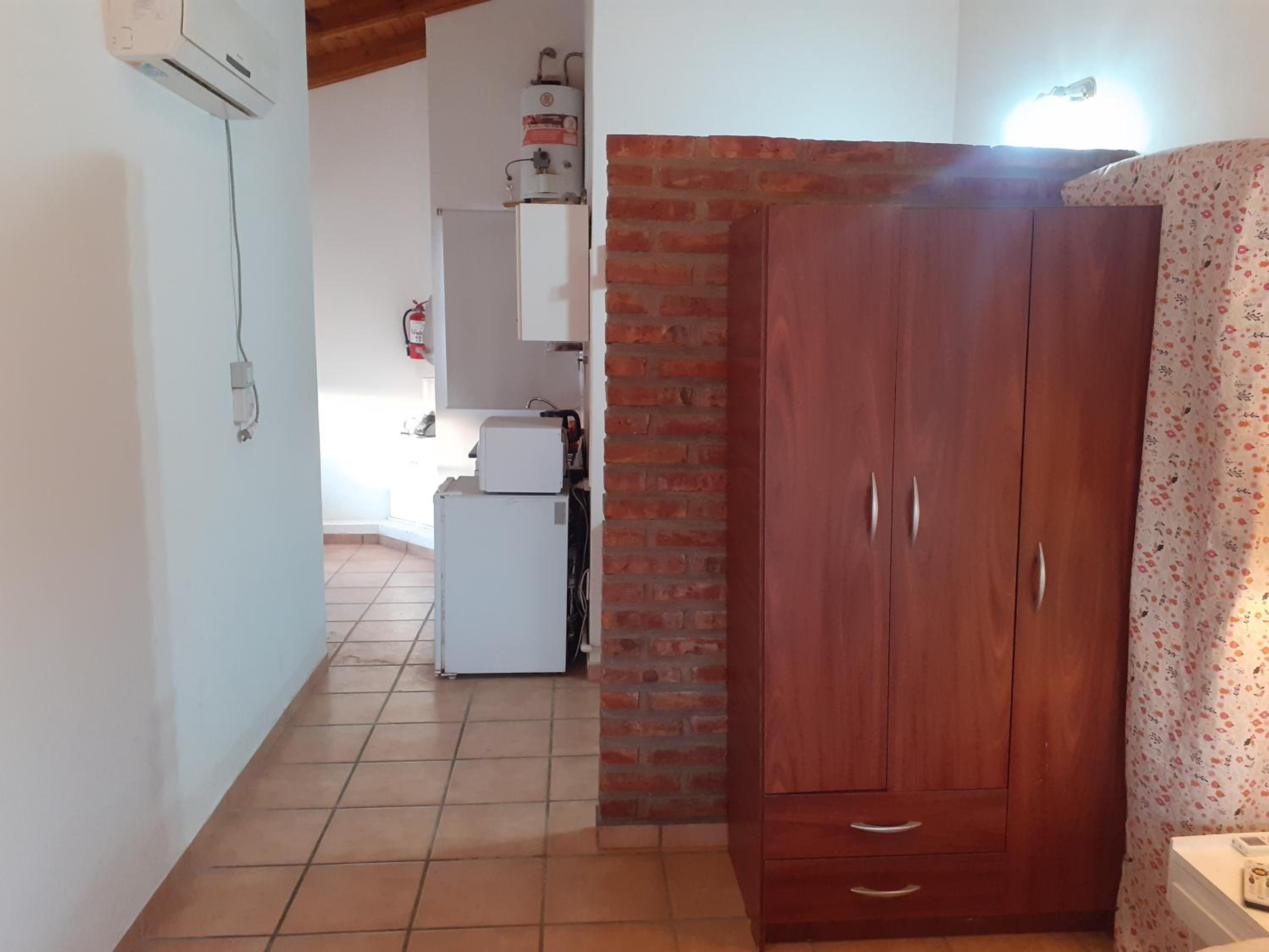 One-Bedroom House photo 1
