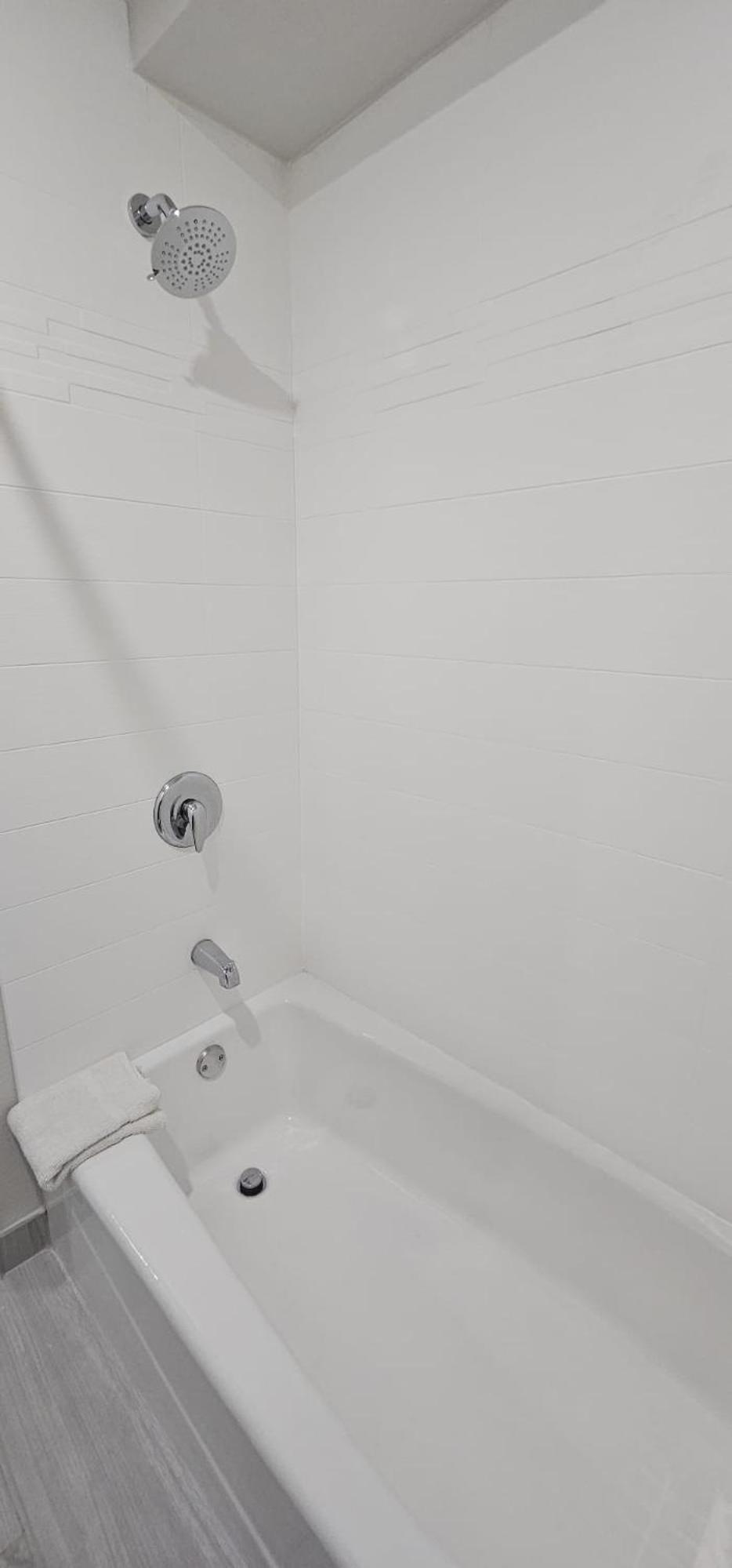 Double Room with Two Double Beds - Non-Smoking - Photo 7