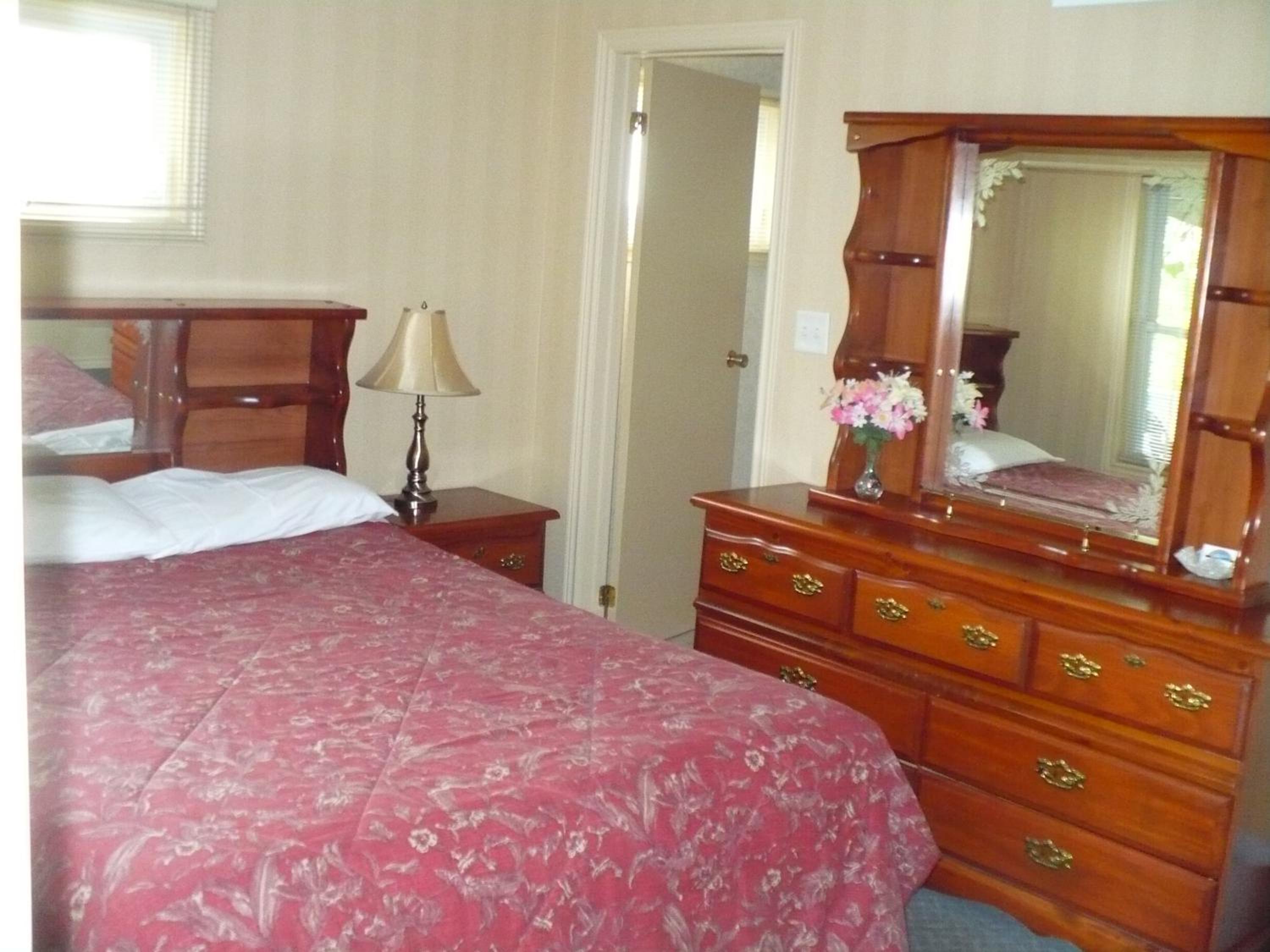 Queen Room photo 3
