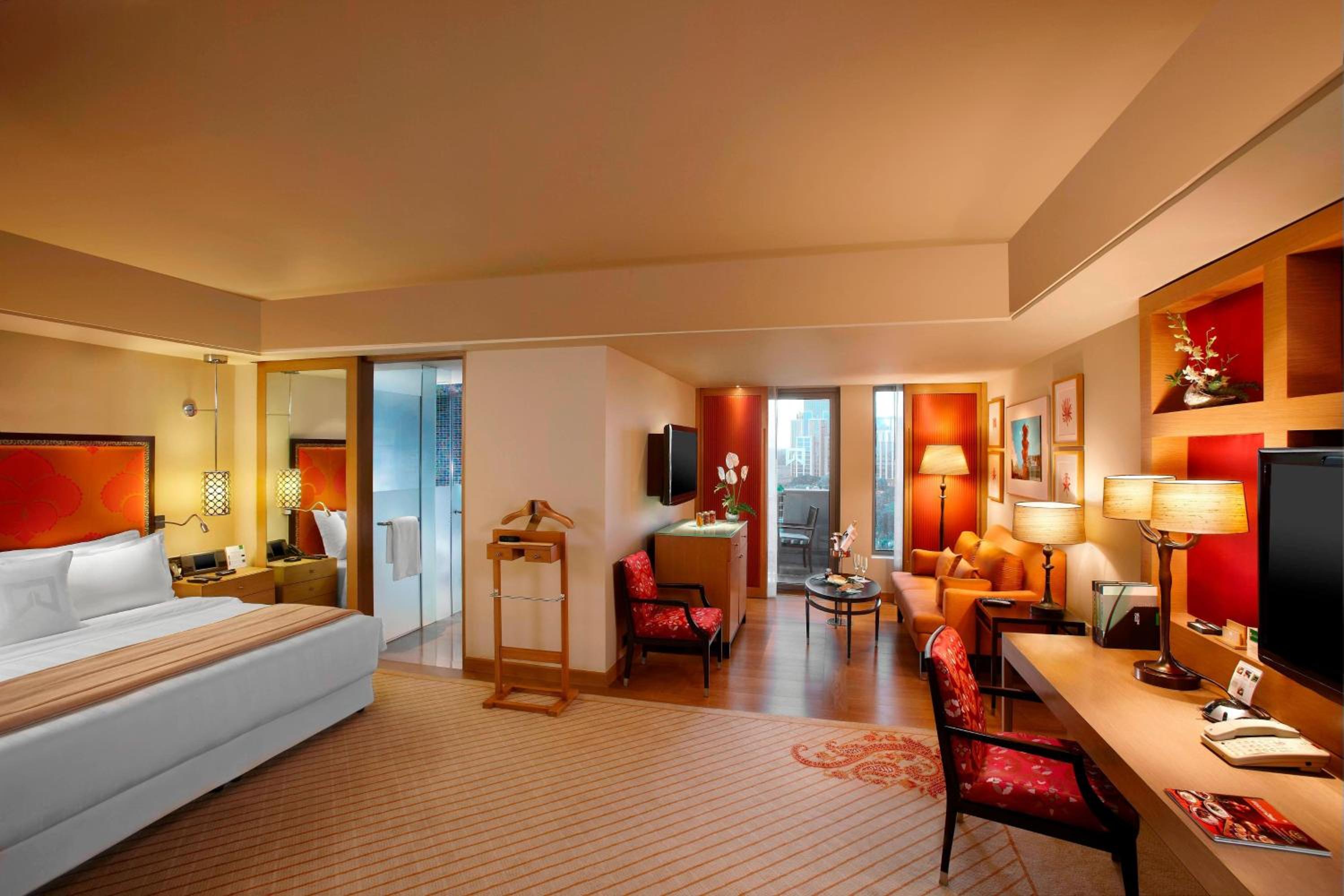 ITC One, Club level, Guest room, 1 King, Pool view, Balcony ITC One, Club level, Guest room, 1 King, Pool view, Balcony