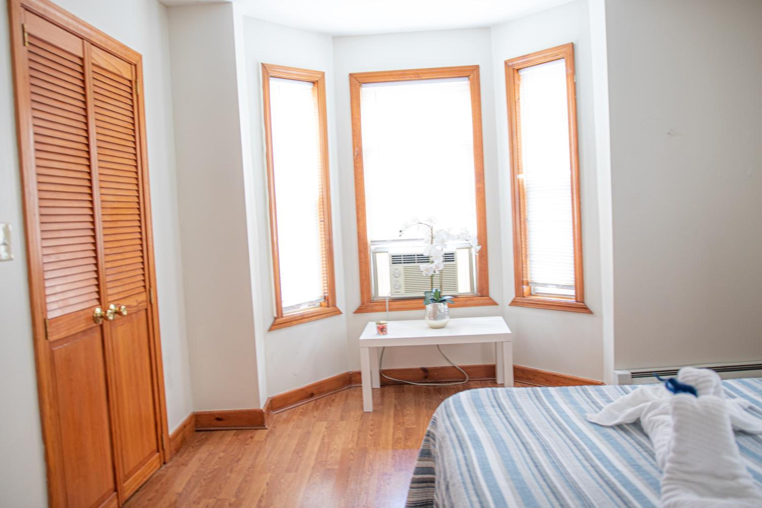Two-Bedroom Apartment photo 2