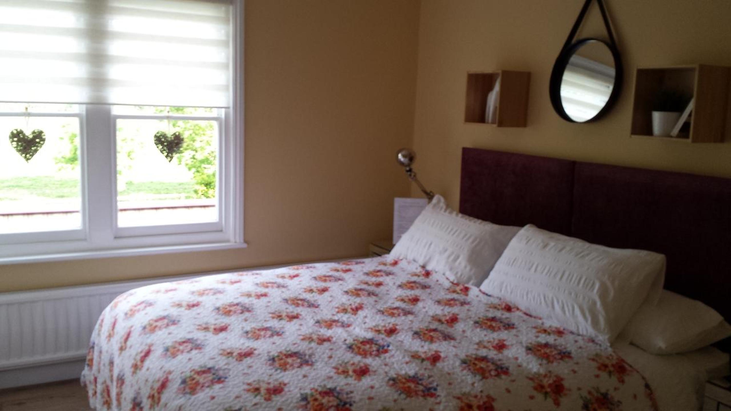 Deluxe Double or Twin Room with Garden View - Photo 3