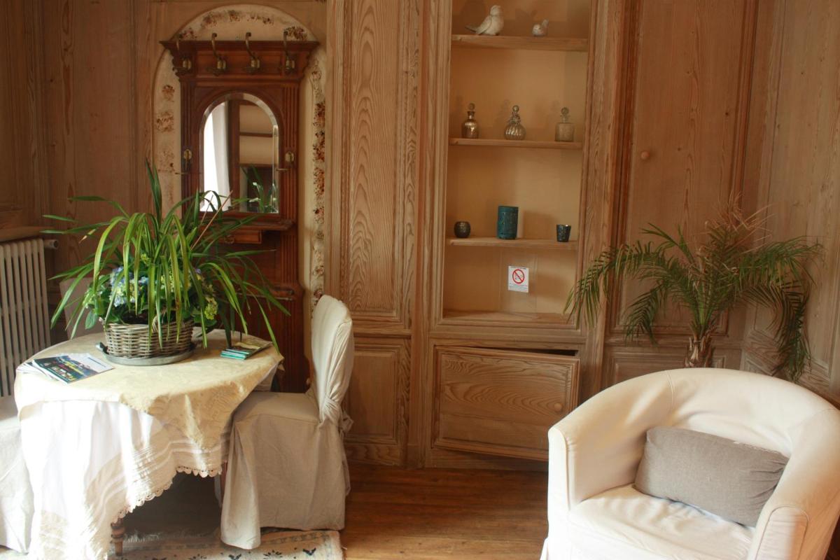 One-Bedroom House photo 2