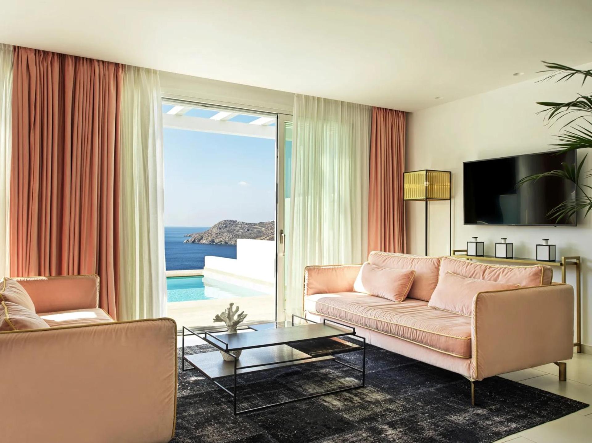 Exclusive Guestroom with Private Pool