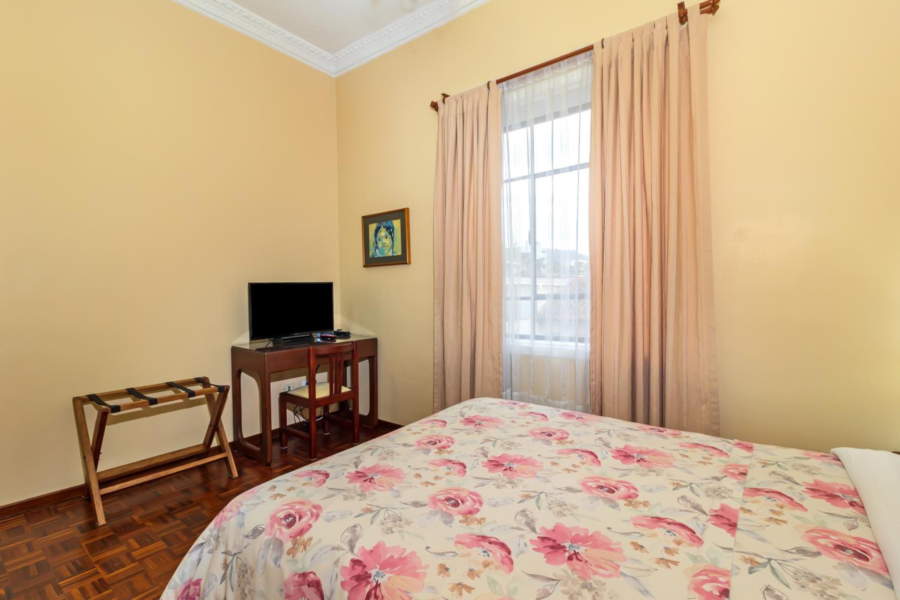 Double or Twin Room photo 1
