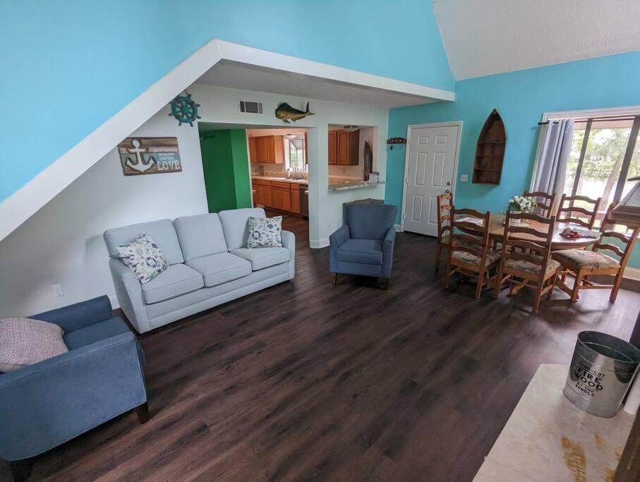 Three-Bedroom House photo 1