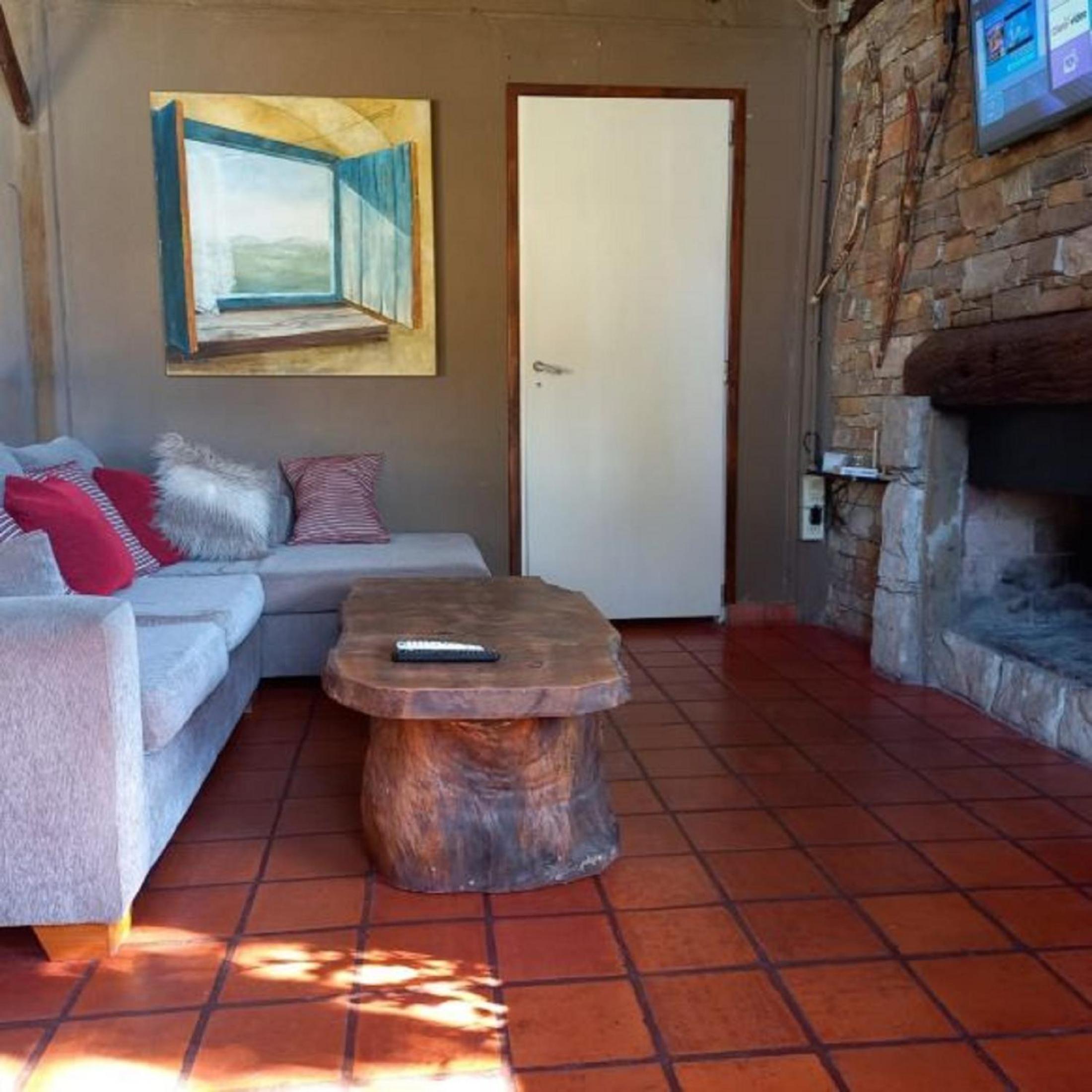 Two-Bedroom House photo 2