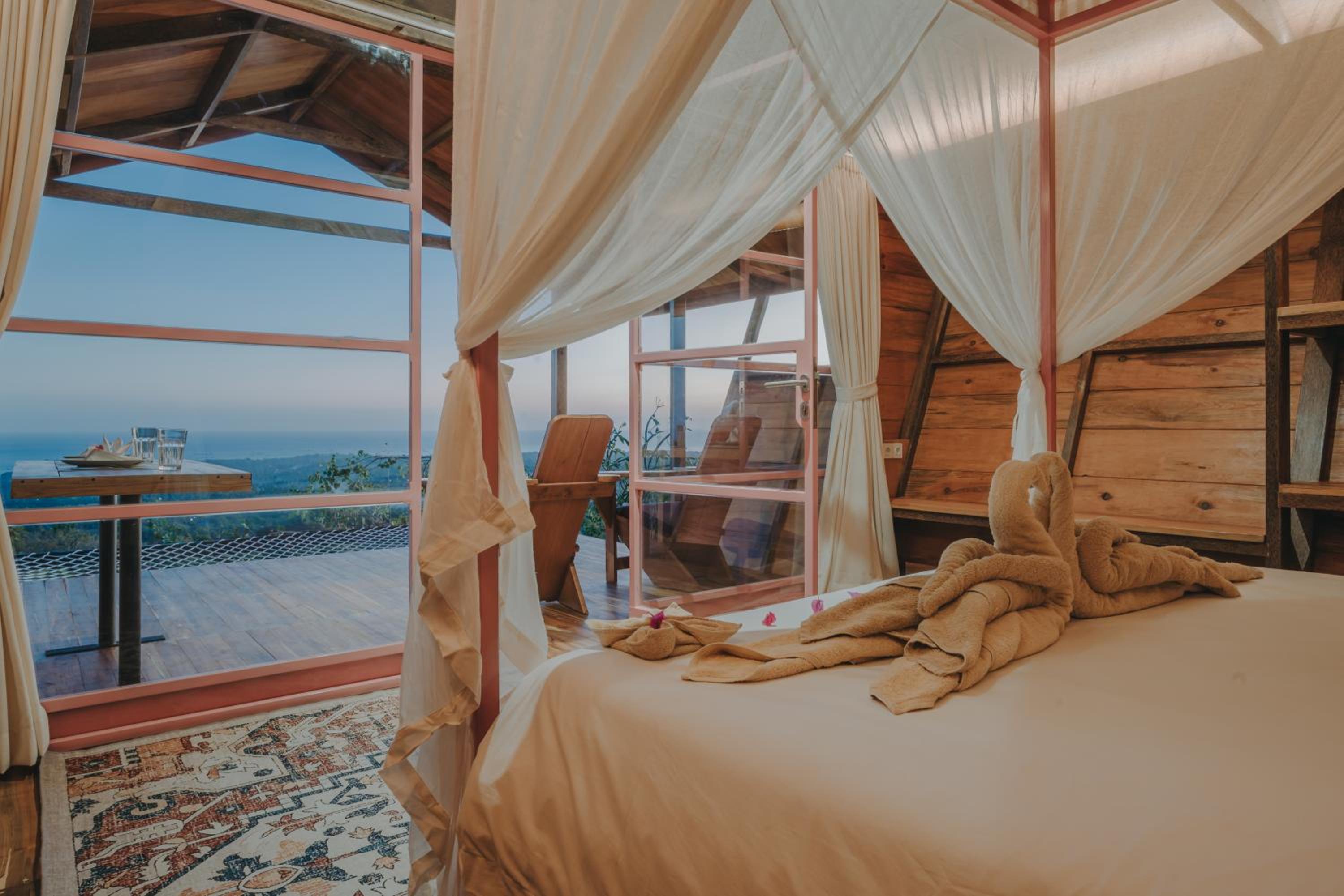 Double Room to Cabin 2