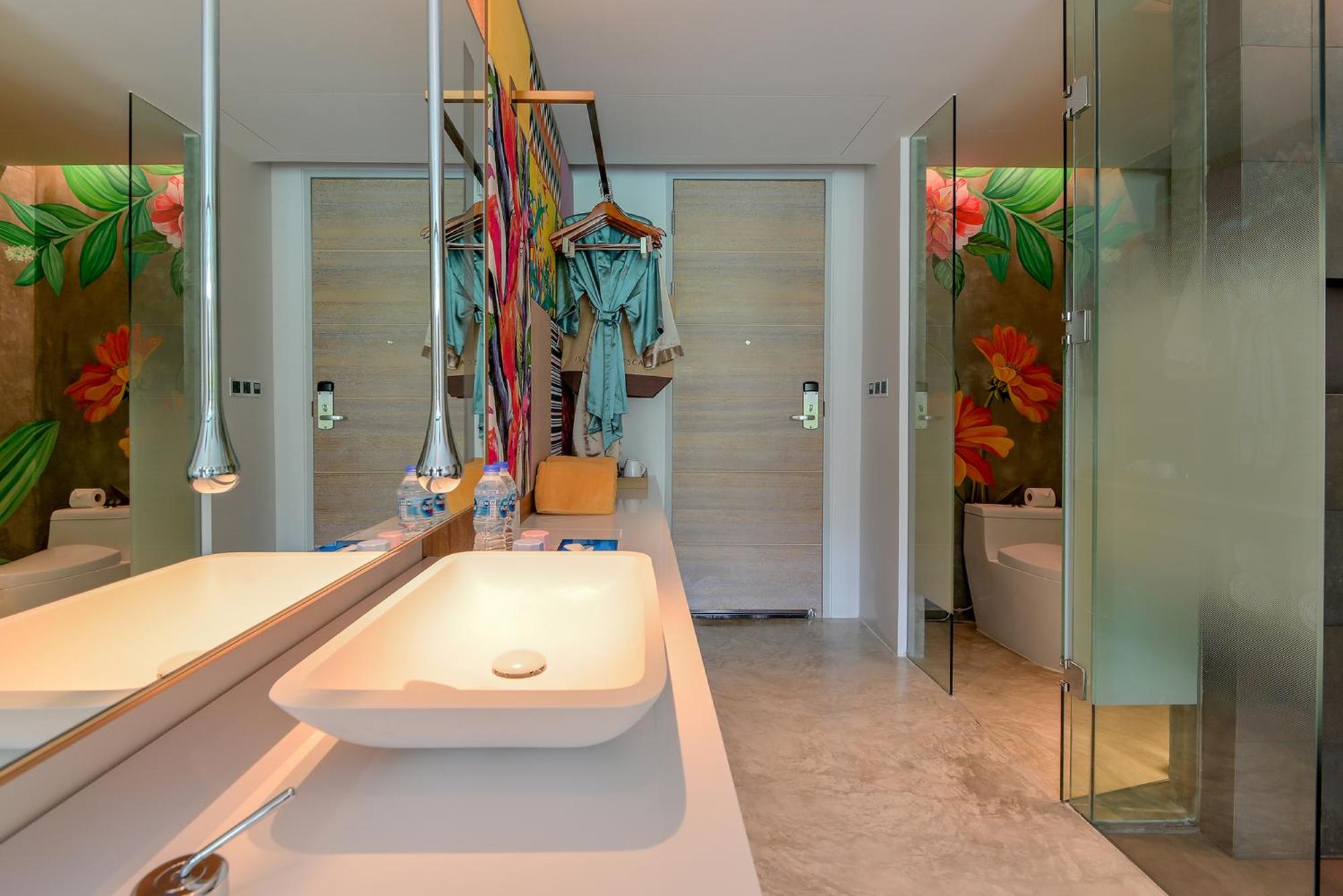 Deluxe Room with Schedule Boat Transfer - Photo 2