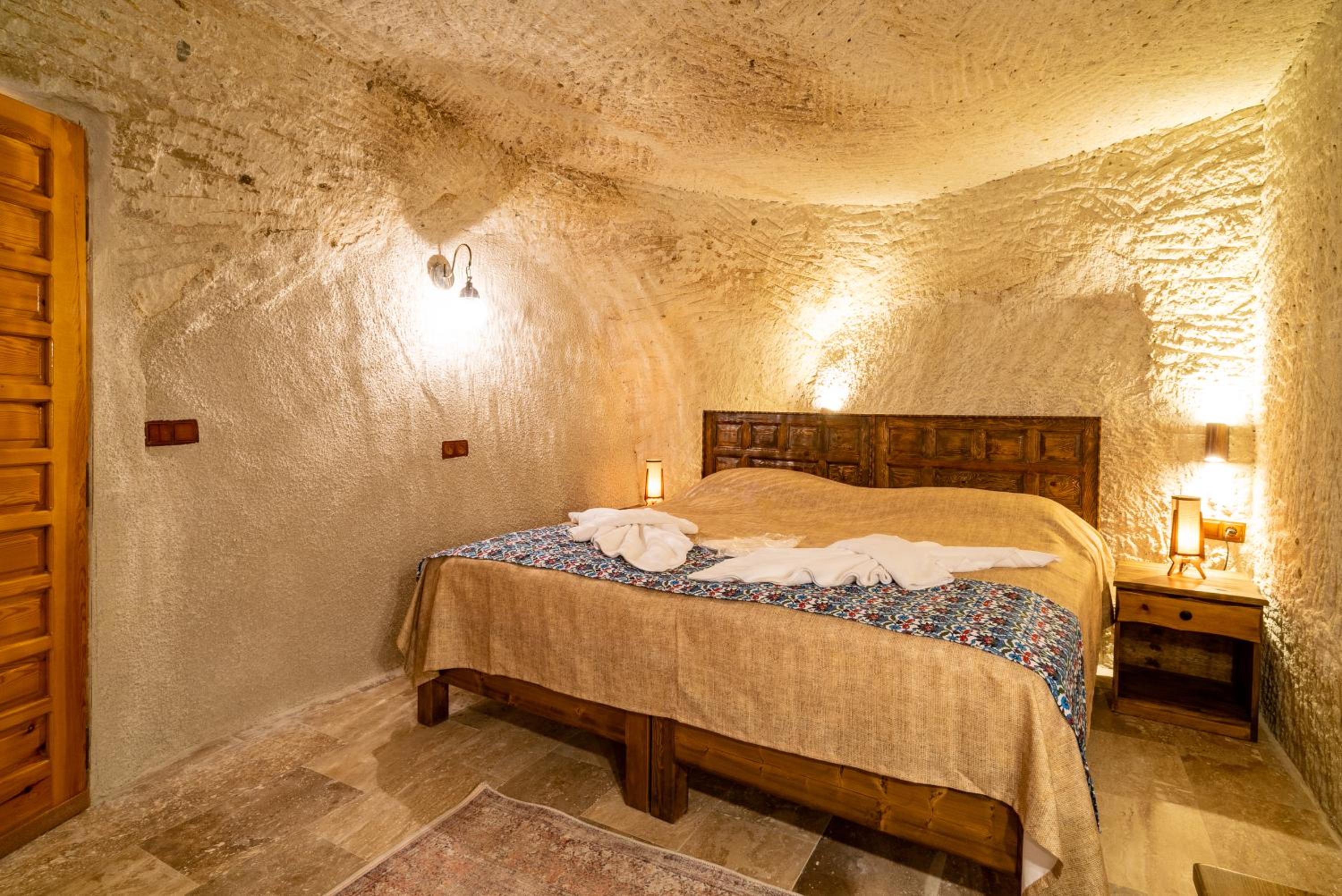 Budget Triple Room - Photo 9
