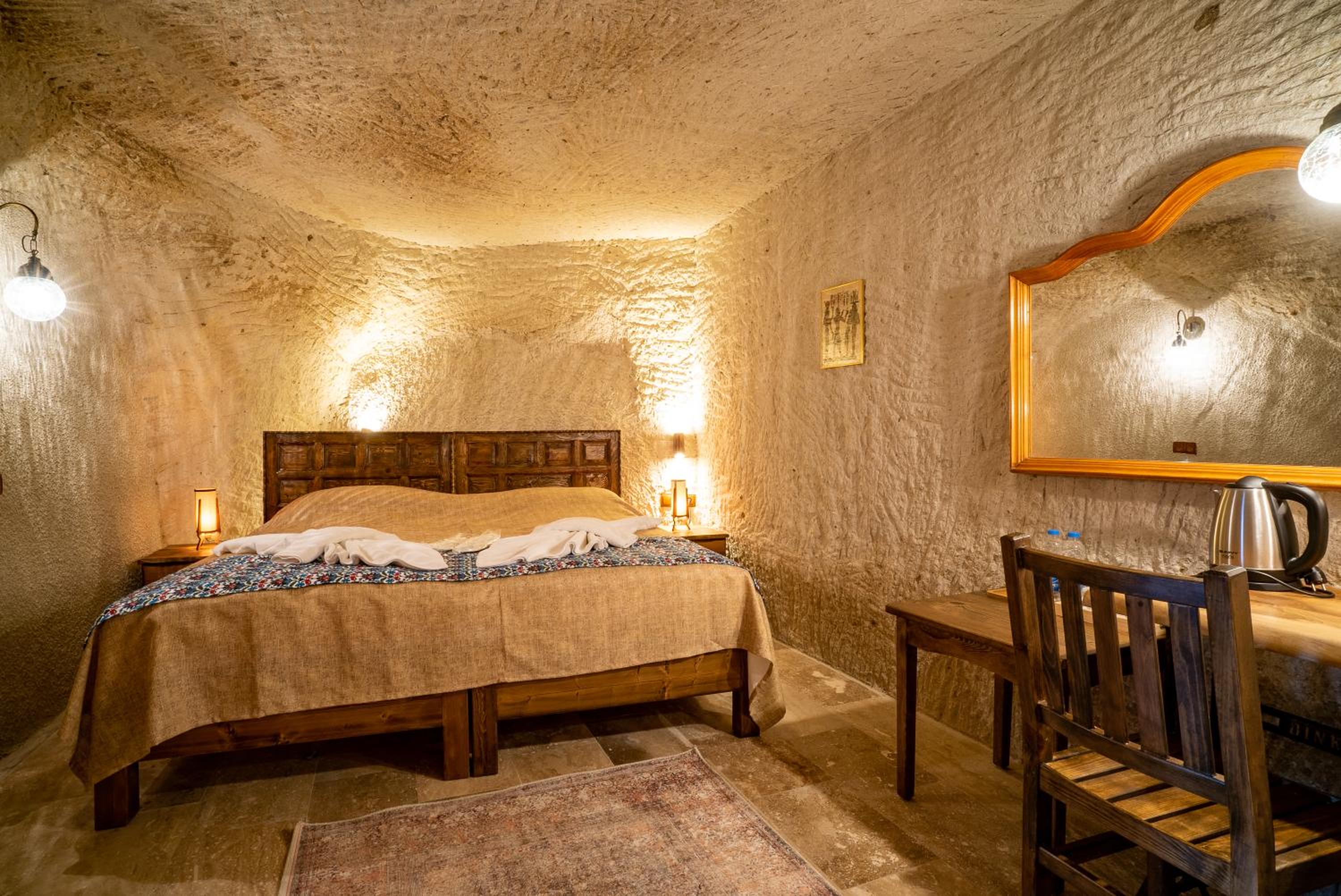Budget Triple Room - Photo 42