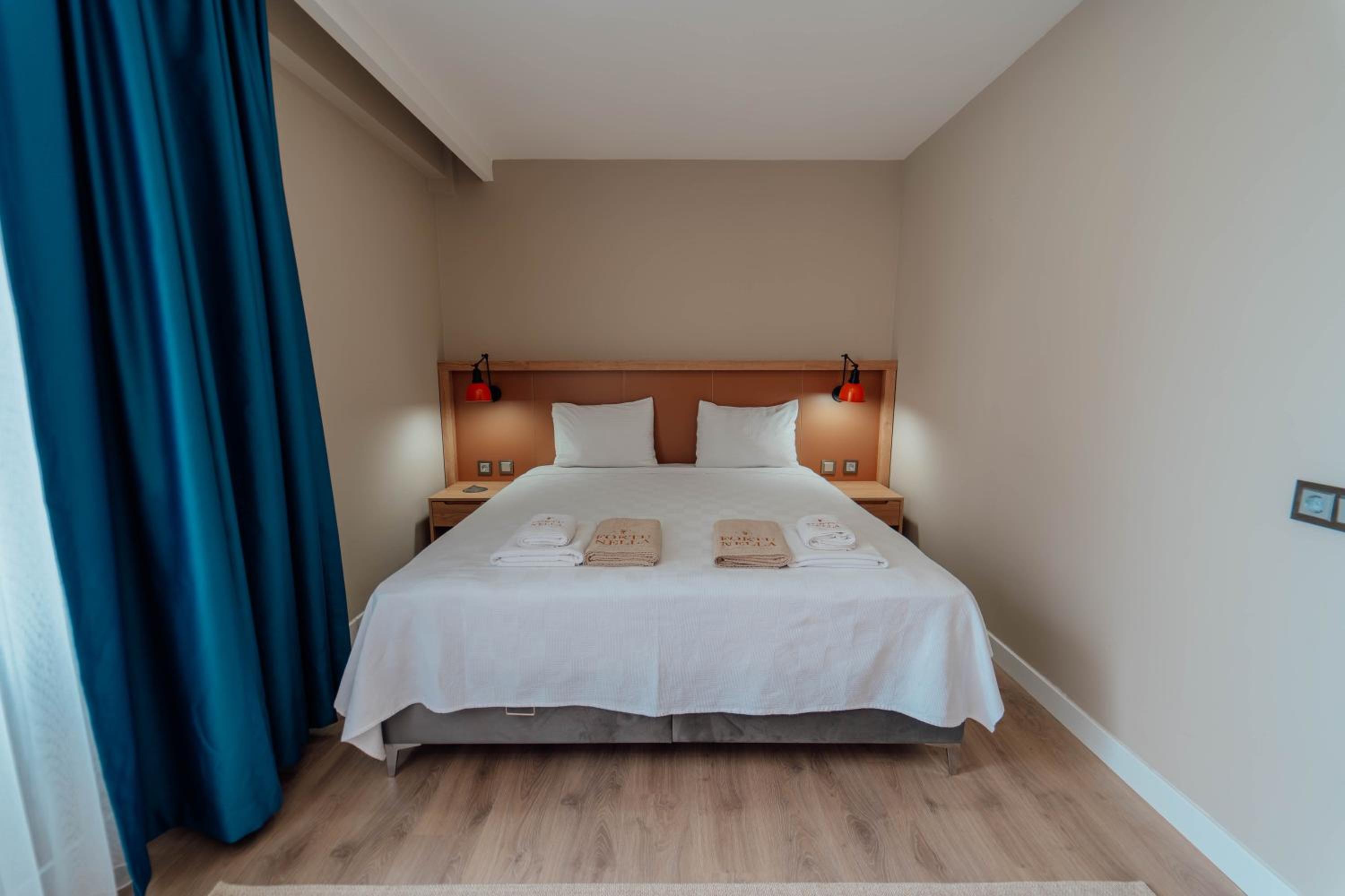Standard Suite - Photo 11