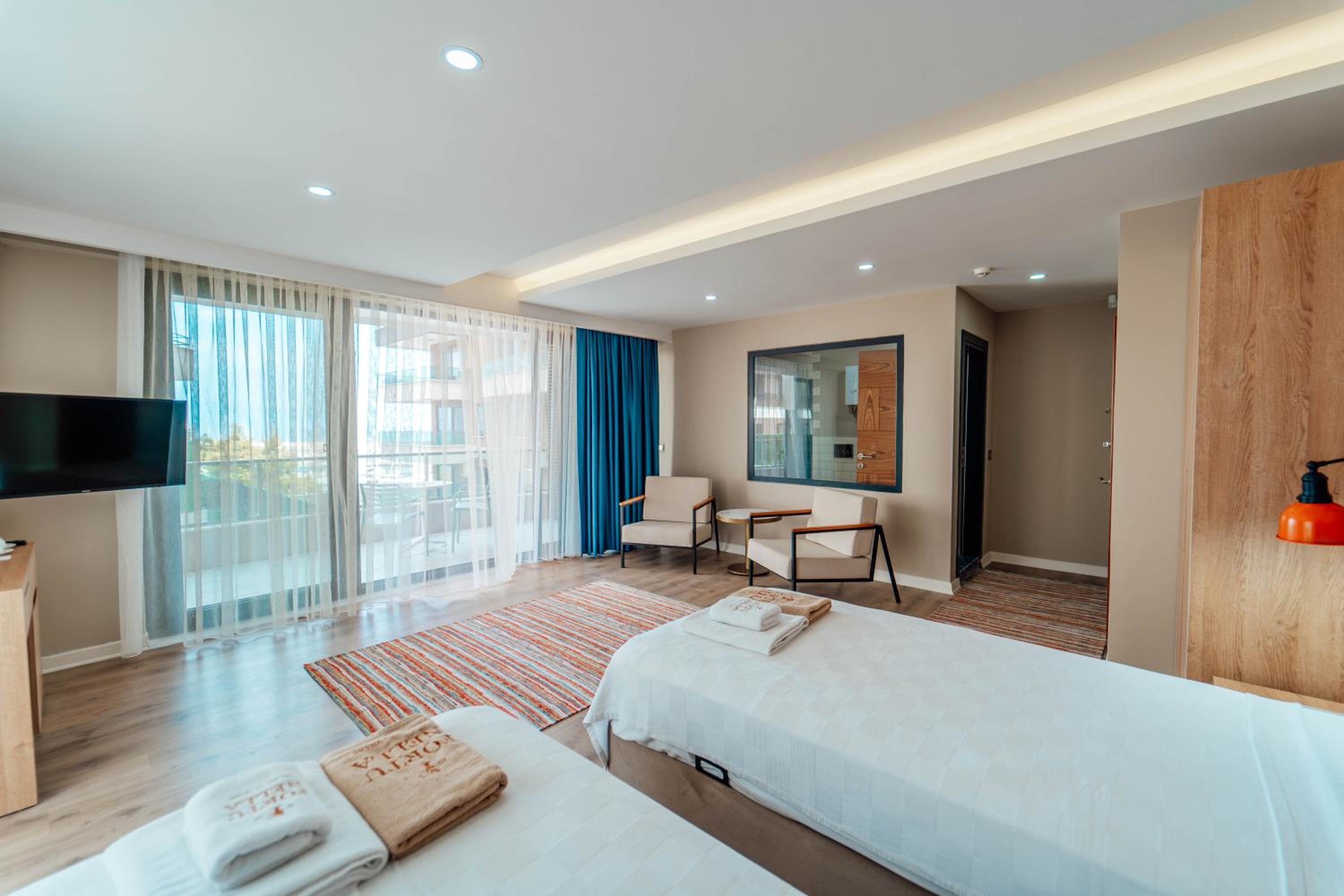 Standard Suite - Photo 1