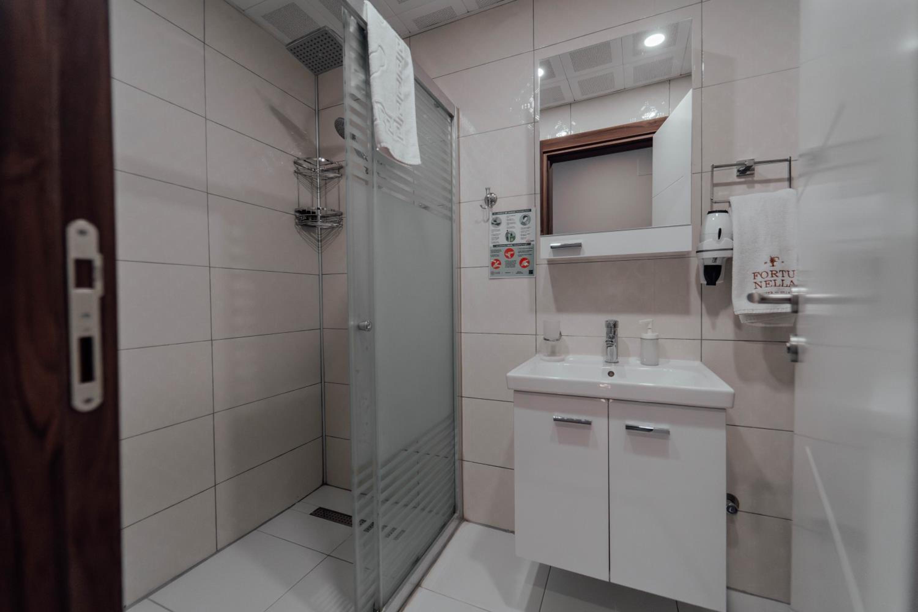 Apartment - Photo 12