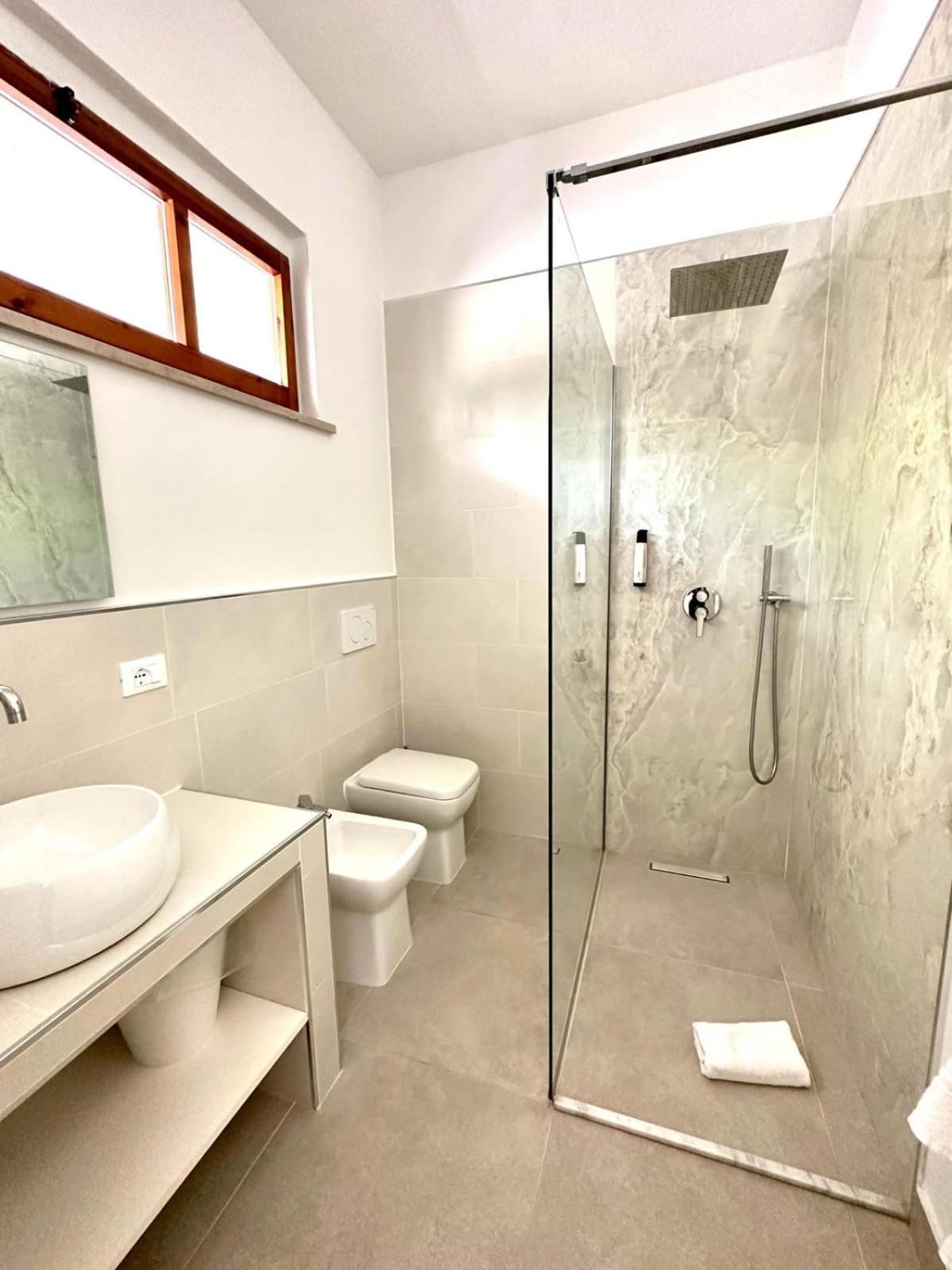 Superior Double or Twin Room - Photo 3