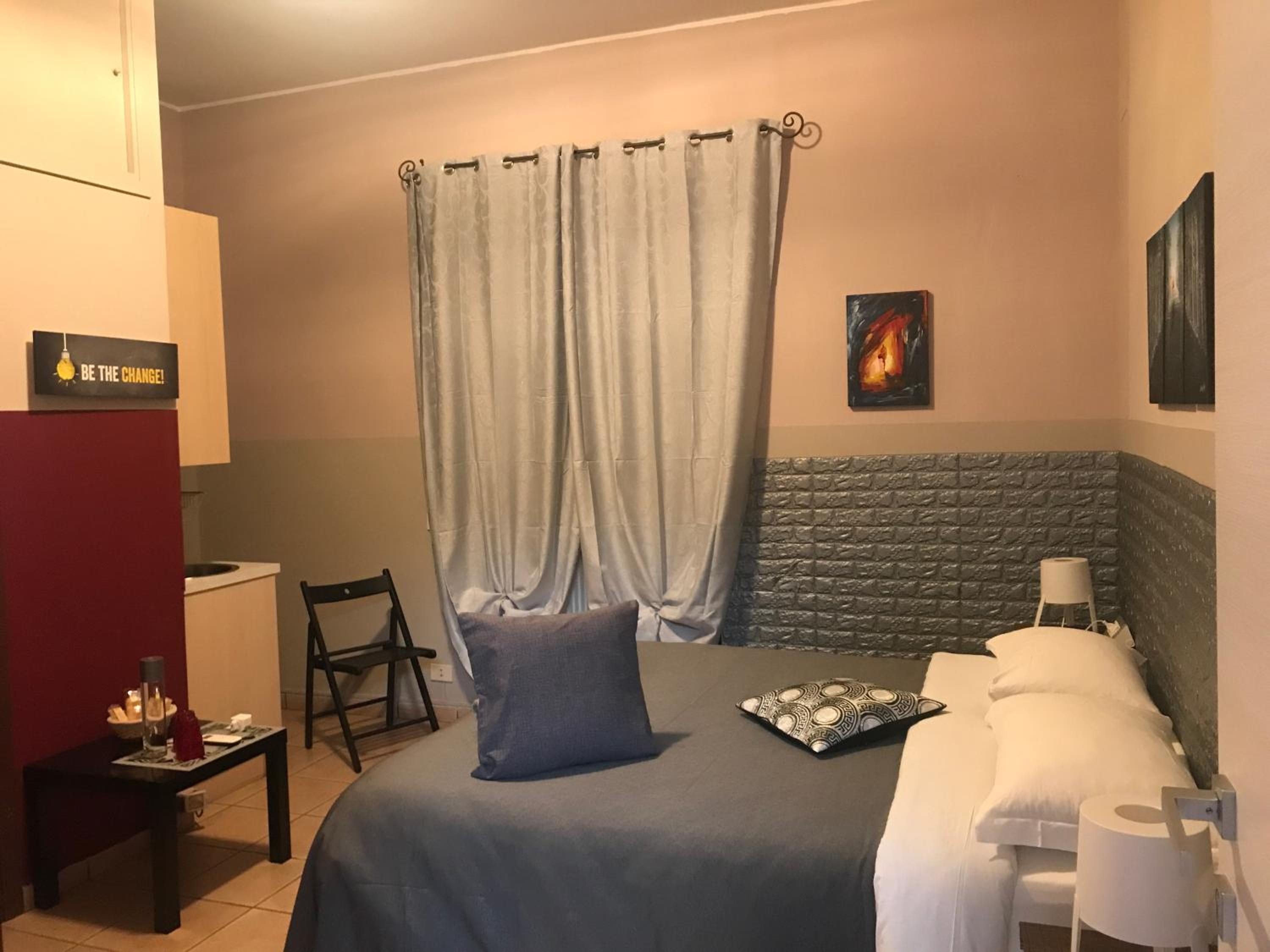 Double Room - Photo 4