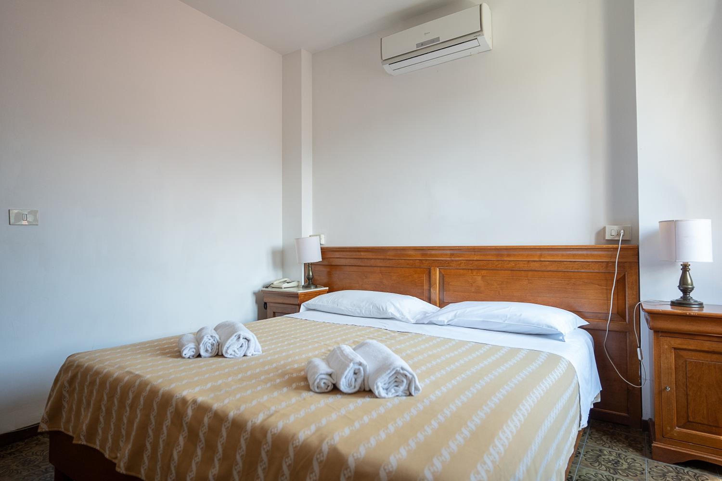 Double Room - Photo 1