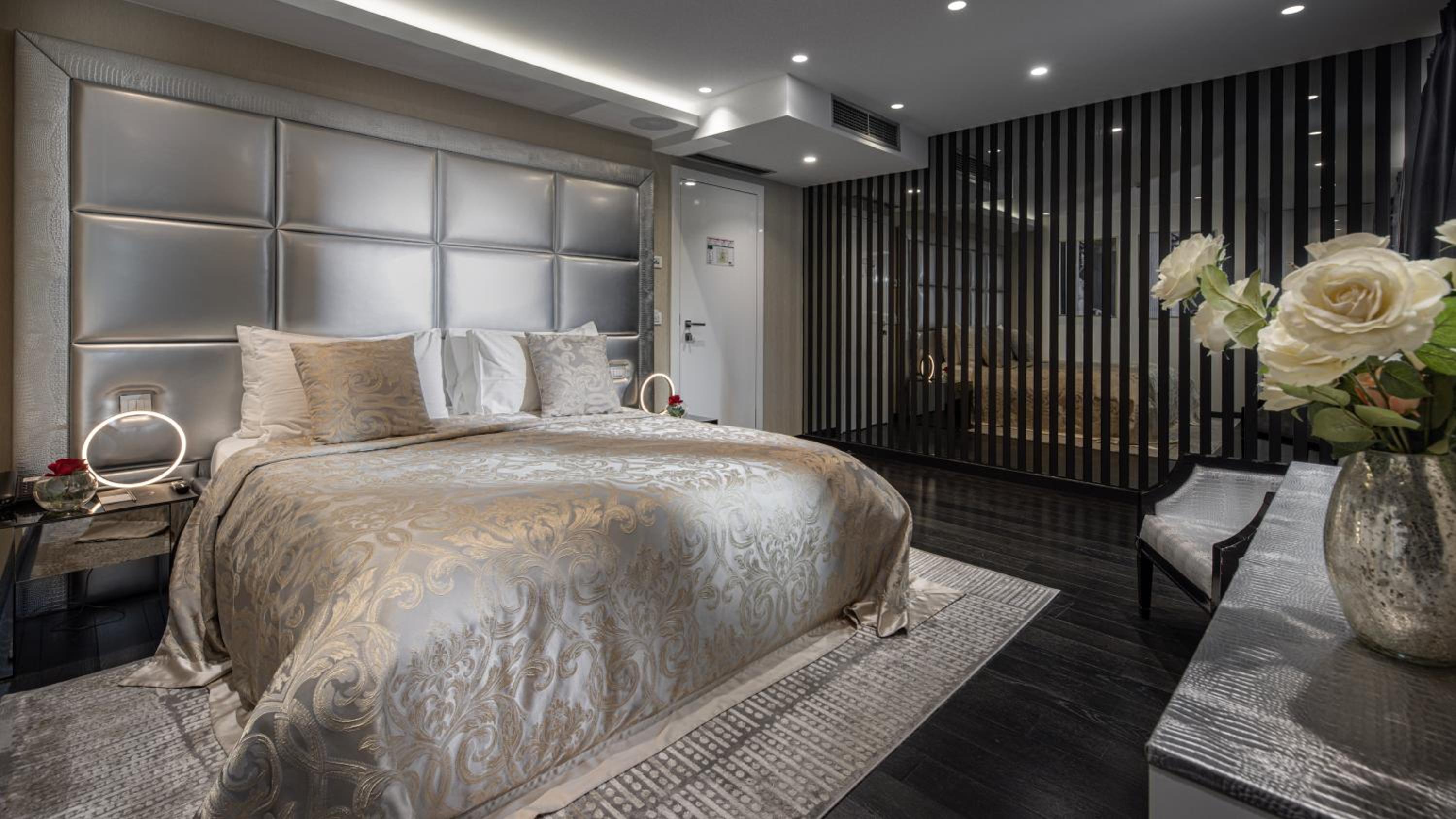 Grand Luxury King Room - Photo 1