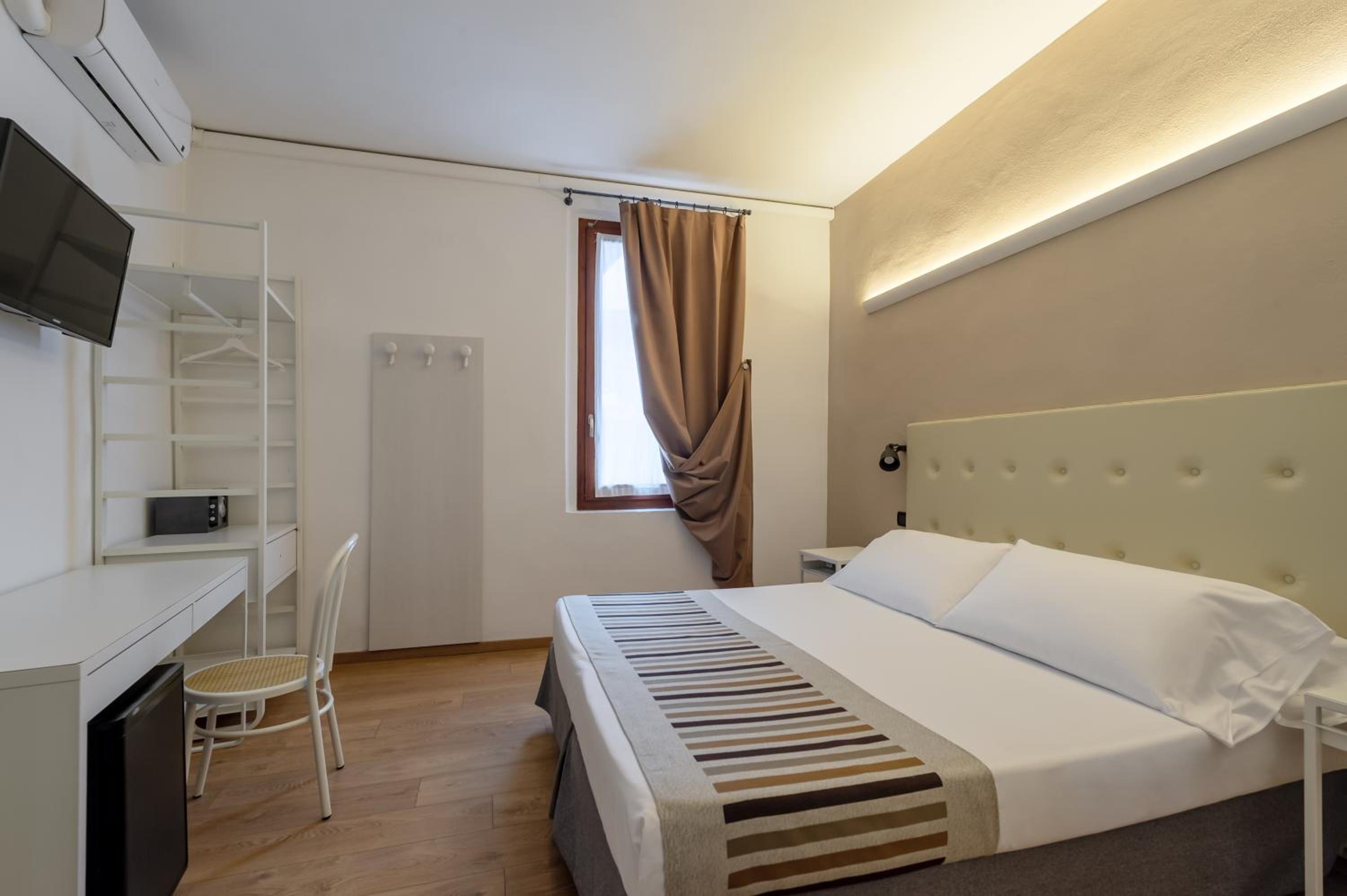 Economy Double or Twin Room - Photo 1