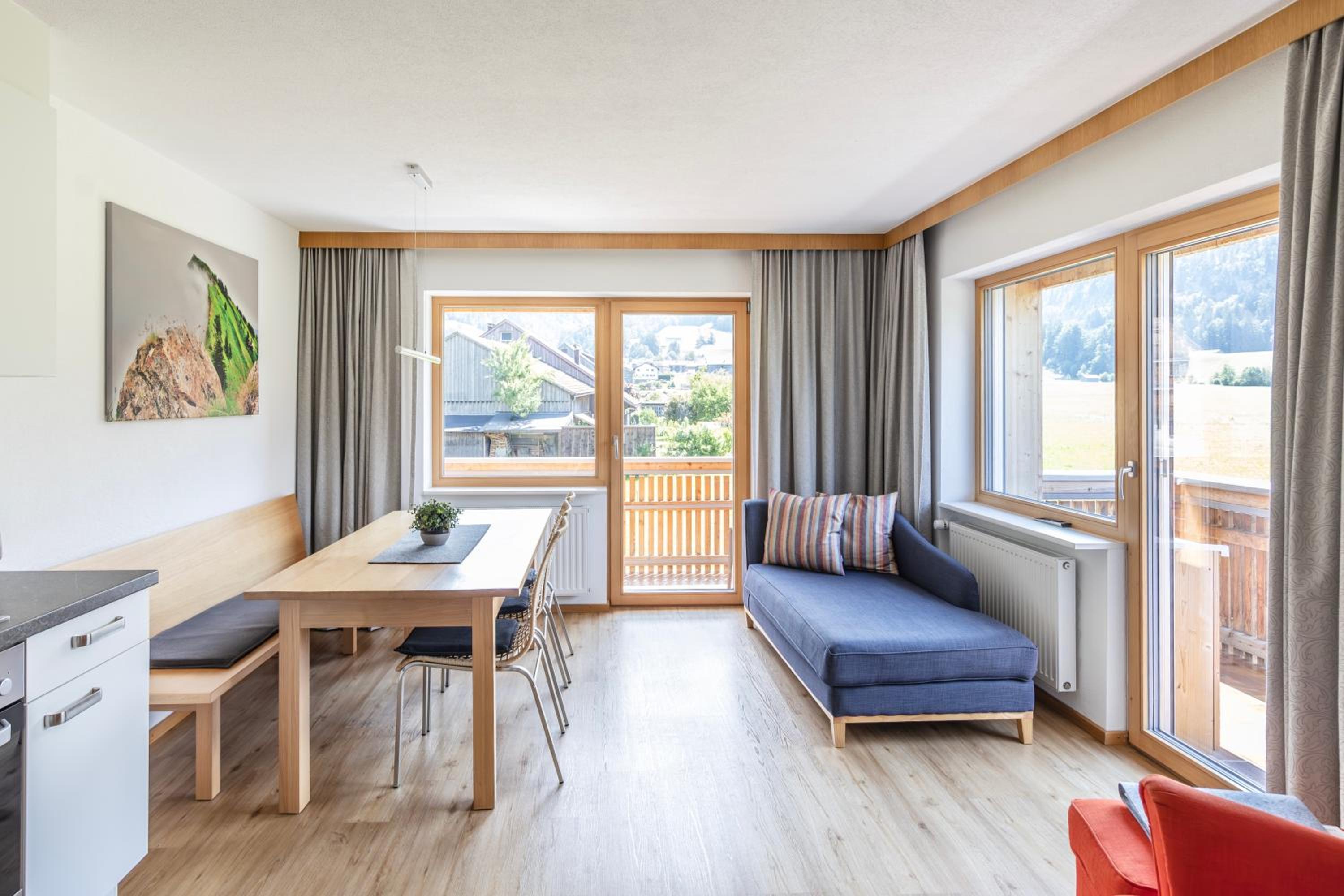 Three-Bedroom Apartment with 3 Bathroom and Mountain Views photo 1