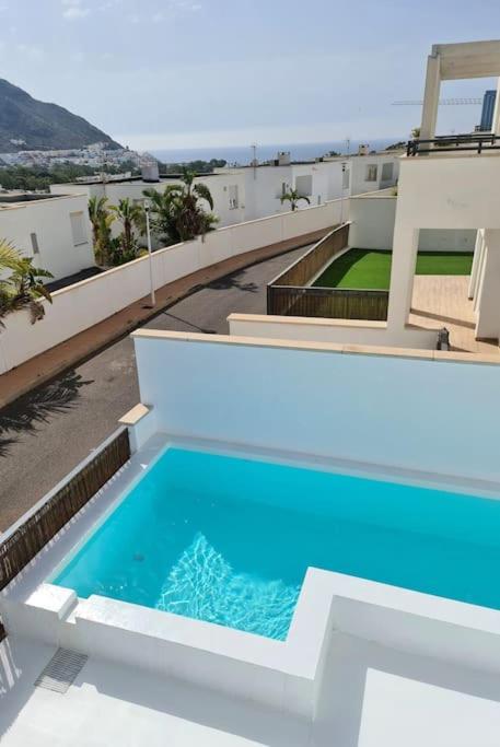 Villa photo 2