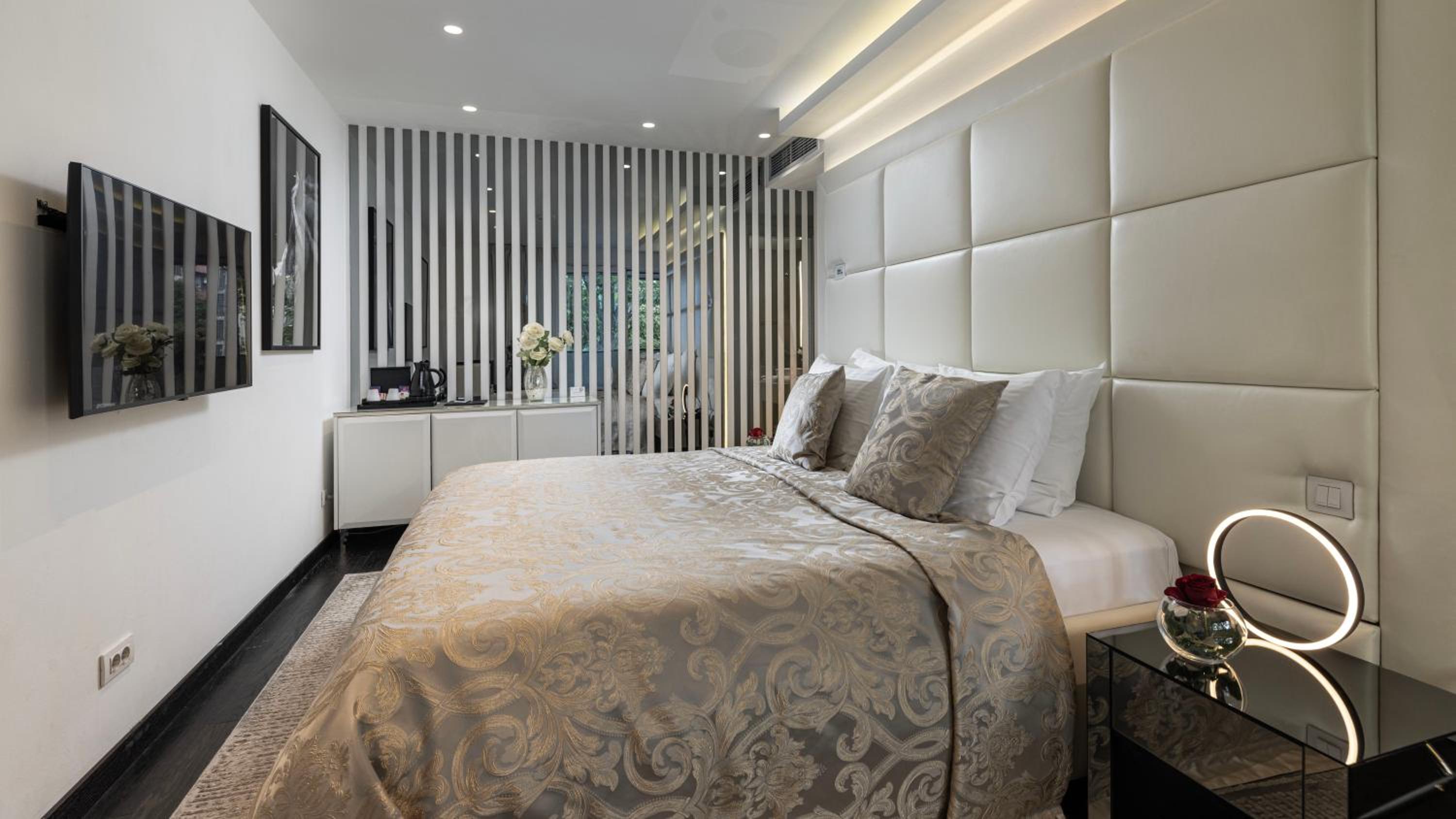 Standard Double Room - Photo 2