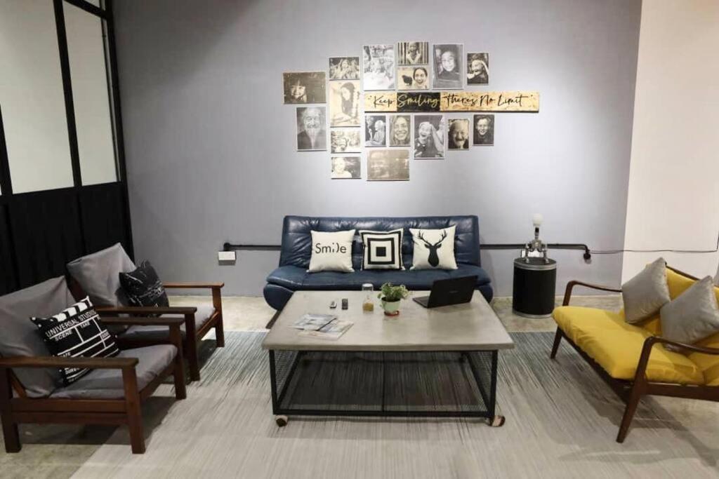 Deluxe King Studio