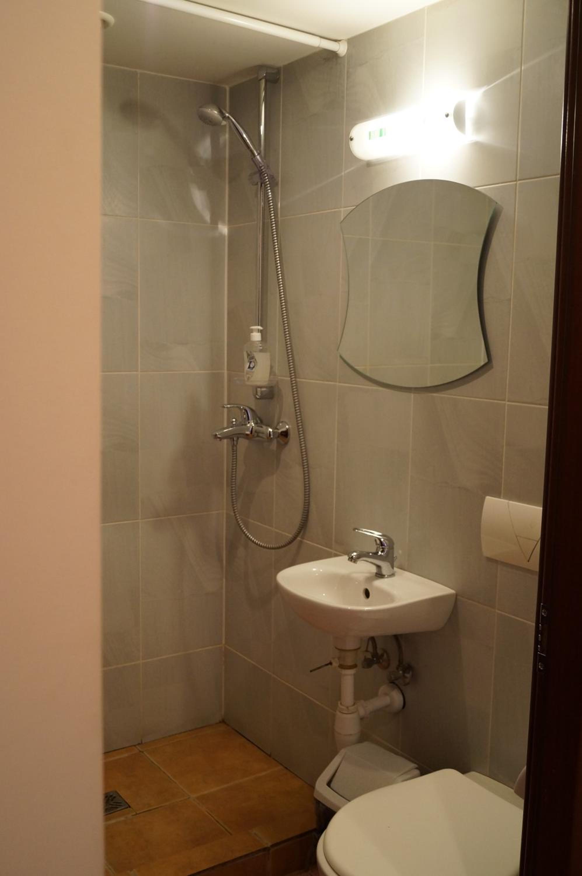 Double Room - Photo 2
