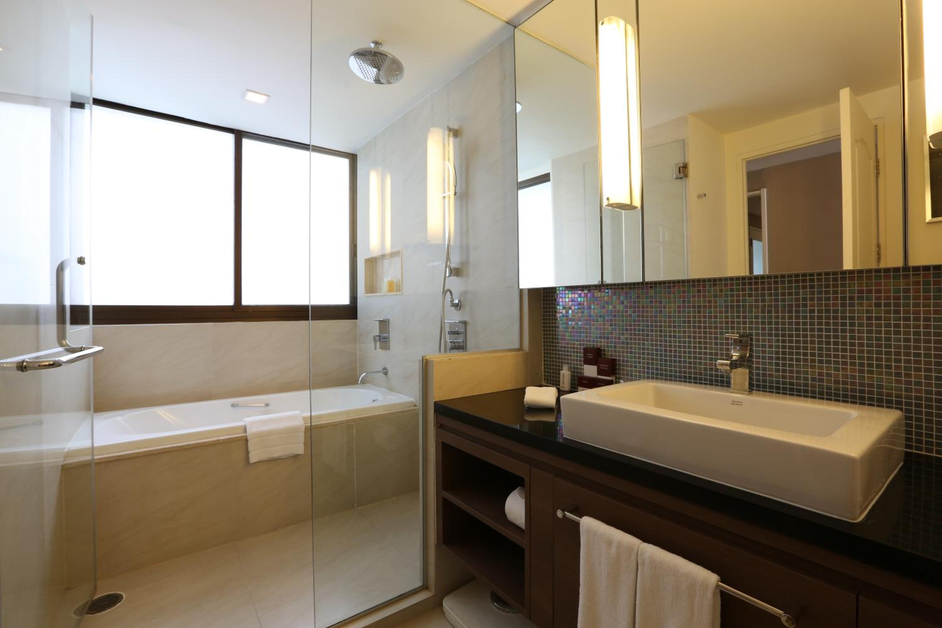 Superior Two-Bedroom Apartment photo 2