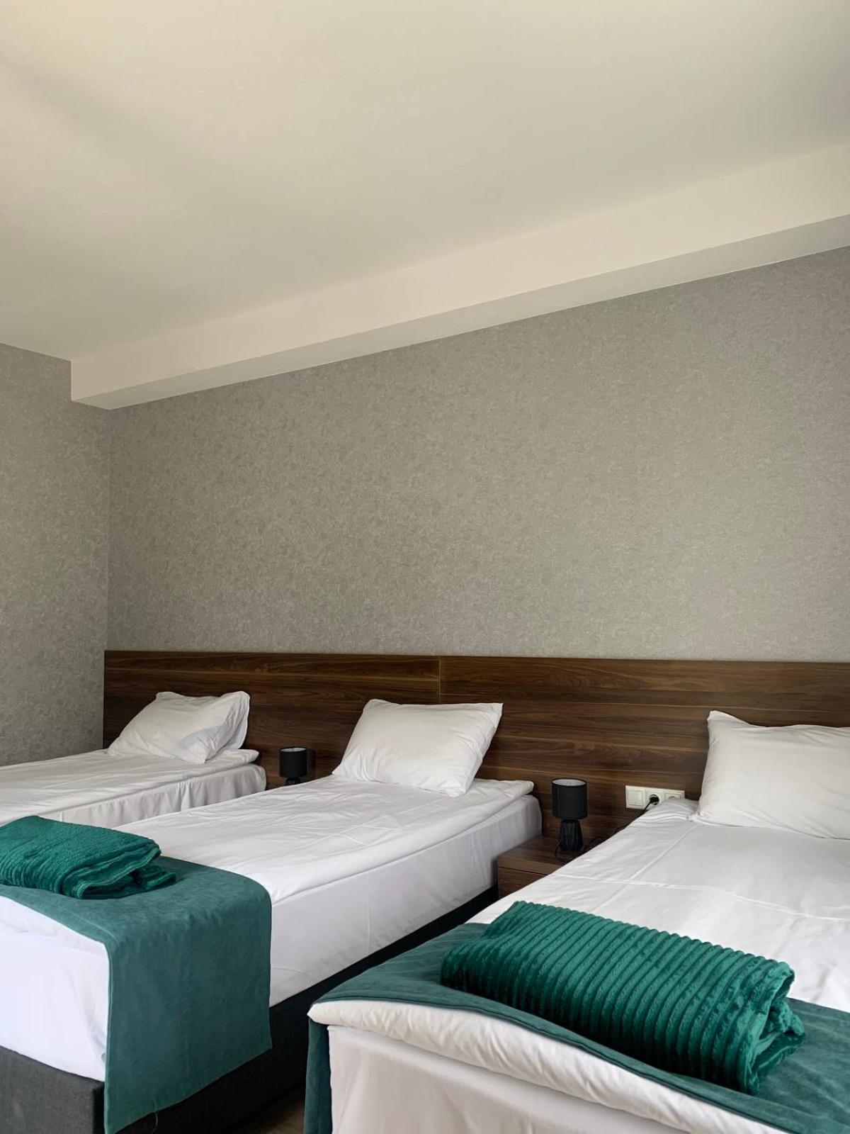 Standard Triple Room photo 2
